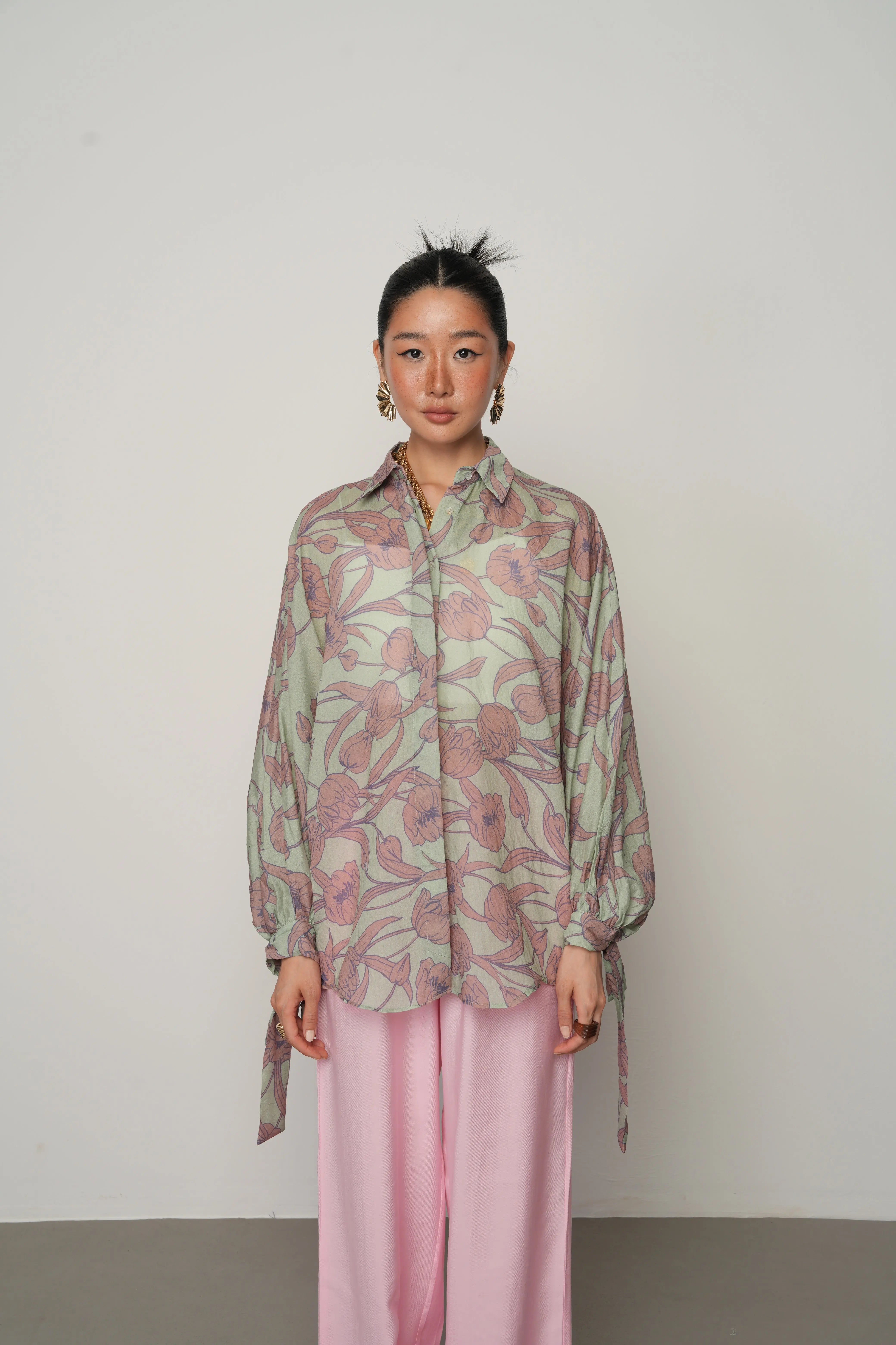 Oversize Kesim Koldan Bağlamalı Çiçek Desenli Gömlek - 34563 ORFEONEGRO