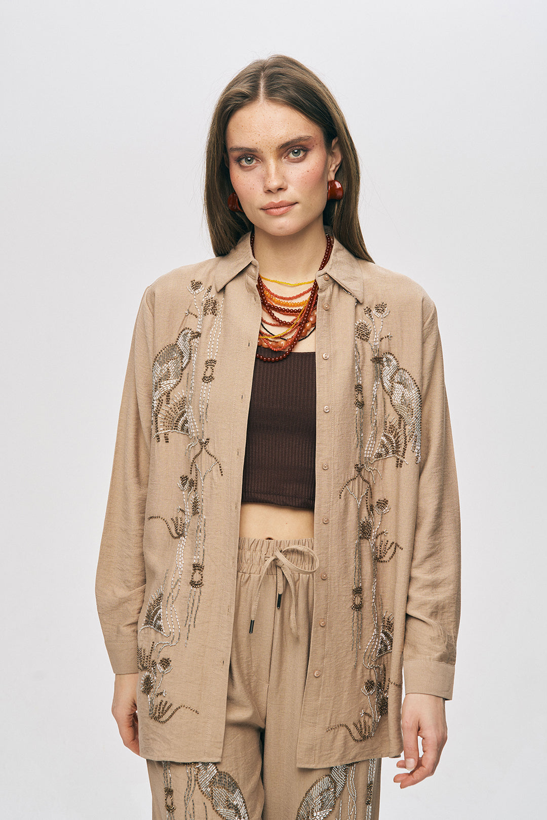 Orfeonegro Kuş ve Çiçek Boncuk İşlemeli Oversize Gömlek Bej