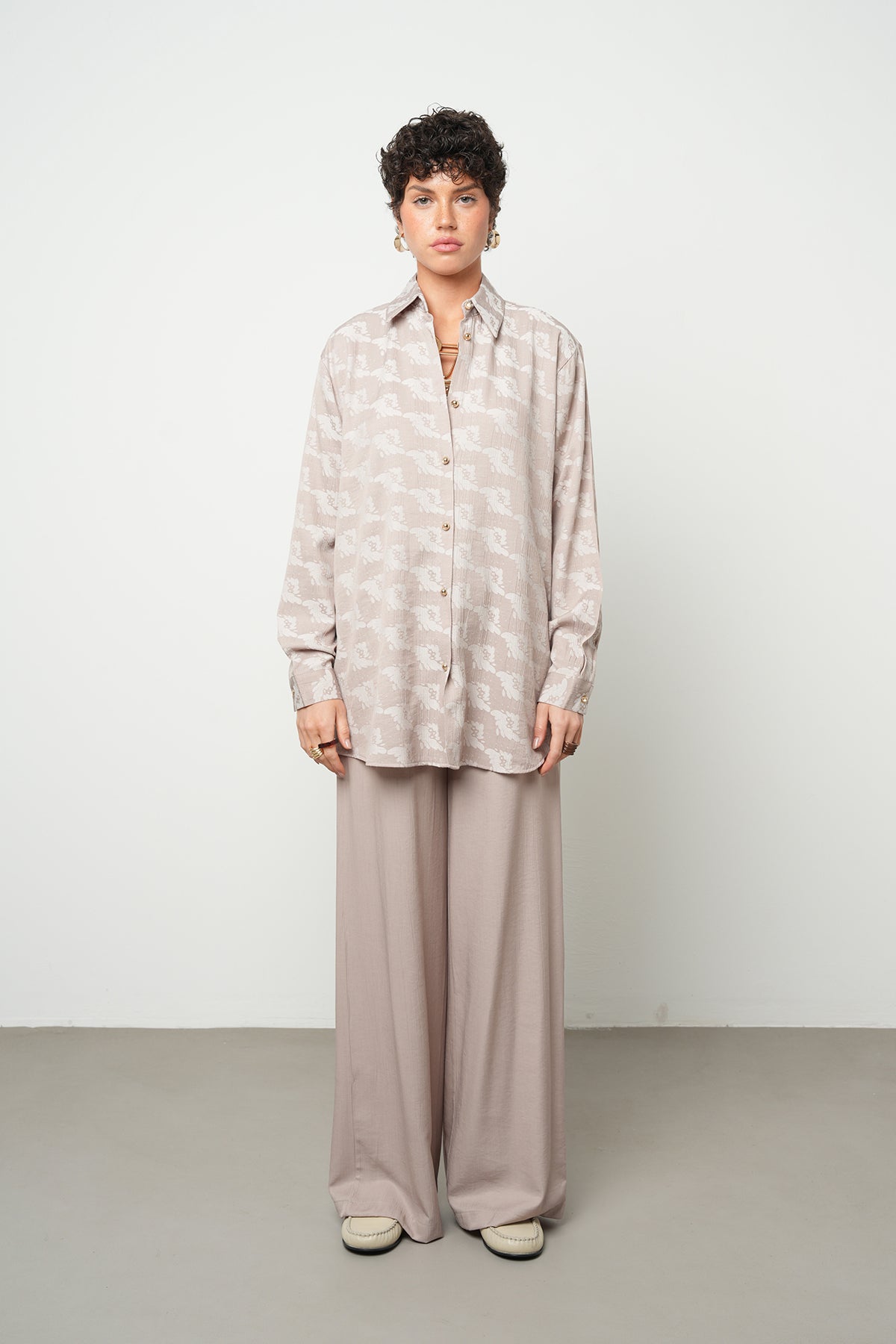 Orfeonegro Geometrik Desenli Oversize Gömlek Bej