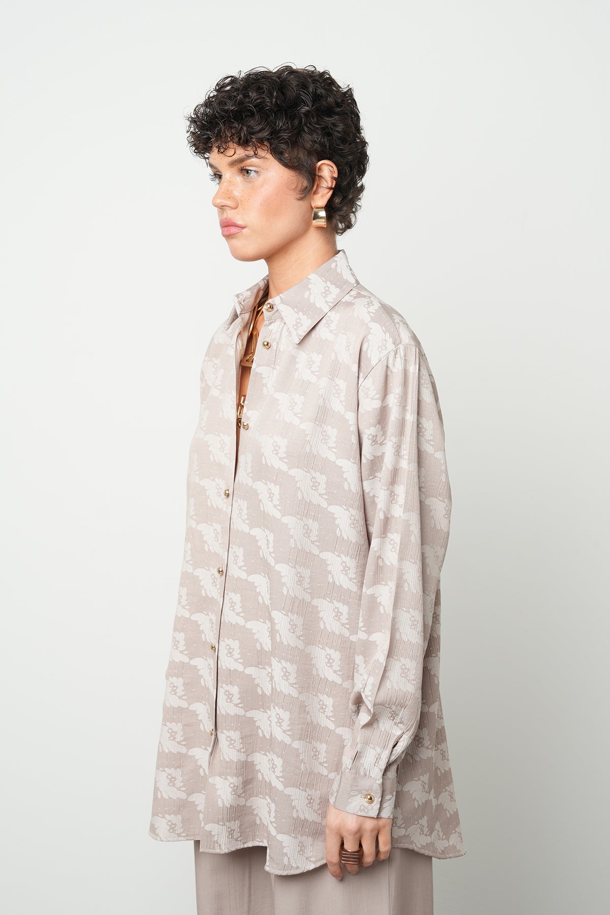 Orfeonegro Geometrik Desenli Oversize Gömlek Bej