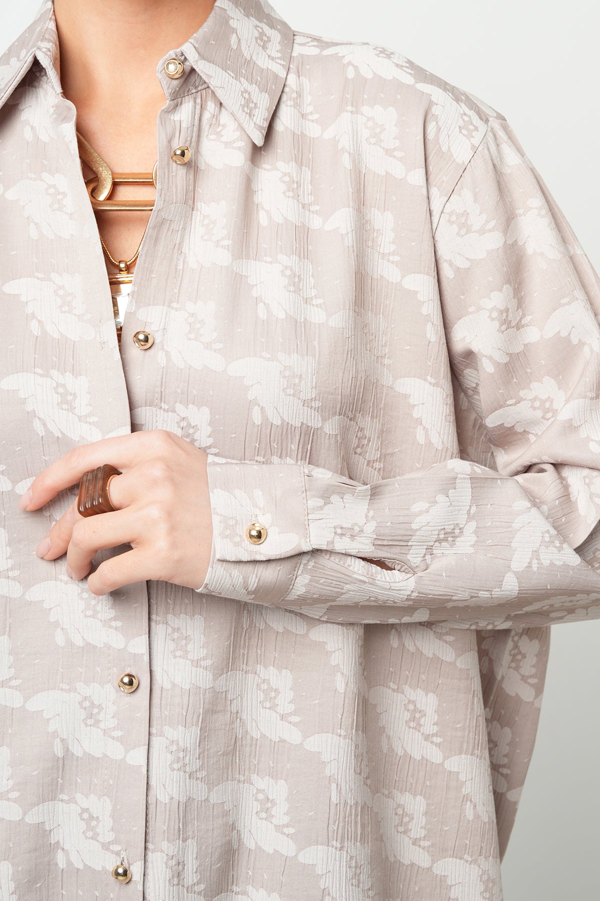 Orfeonegro Geometrik Desenli Oversize Gömlek Bej