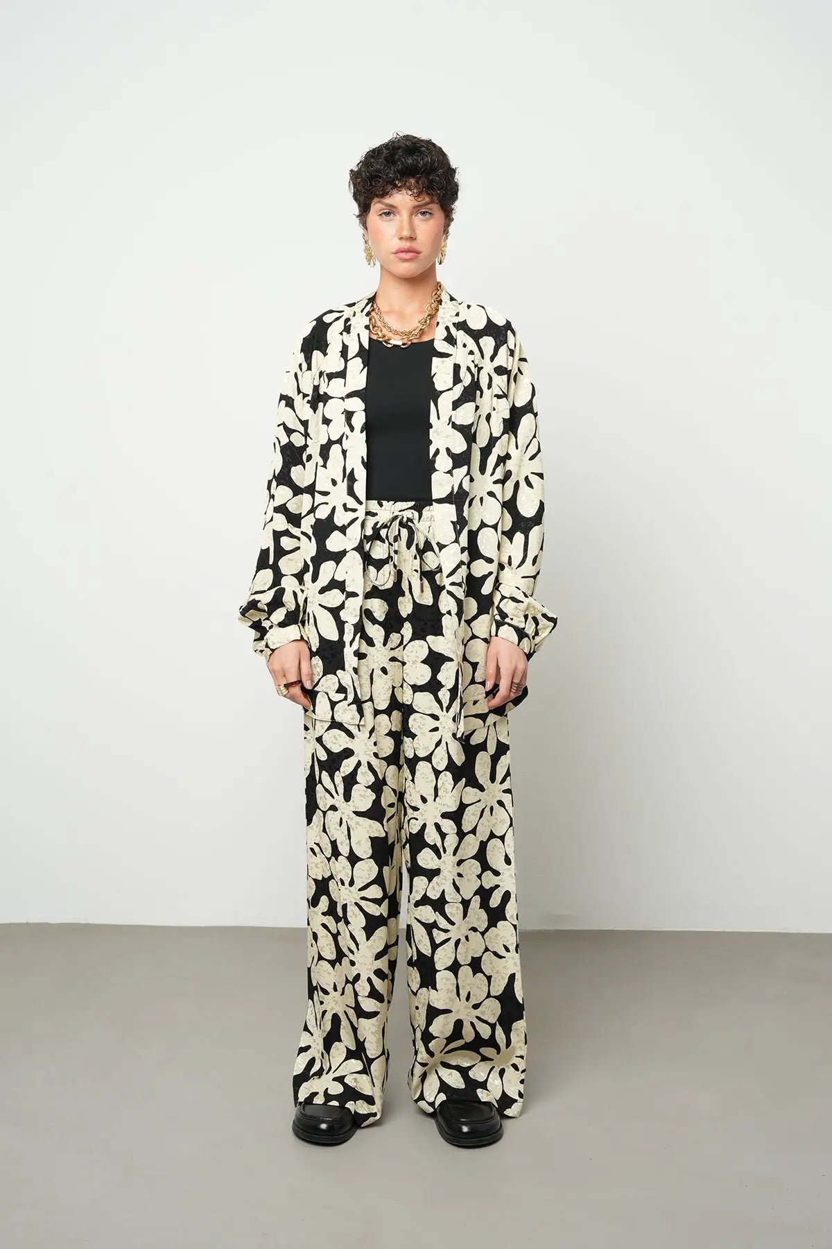 Toptan Çiçekli Oversize Kimono ORFEONEGRO