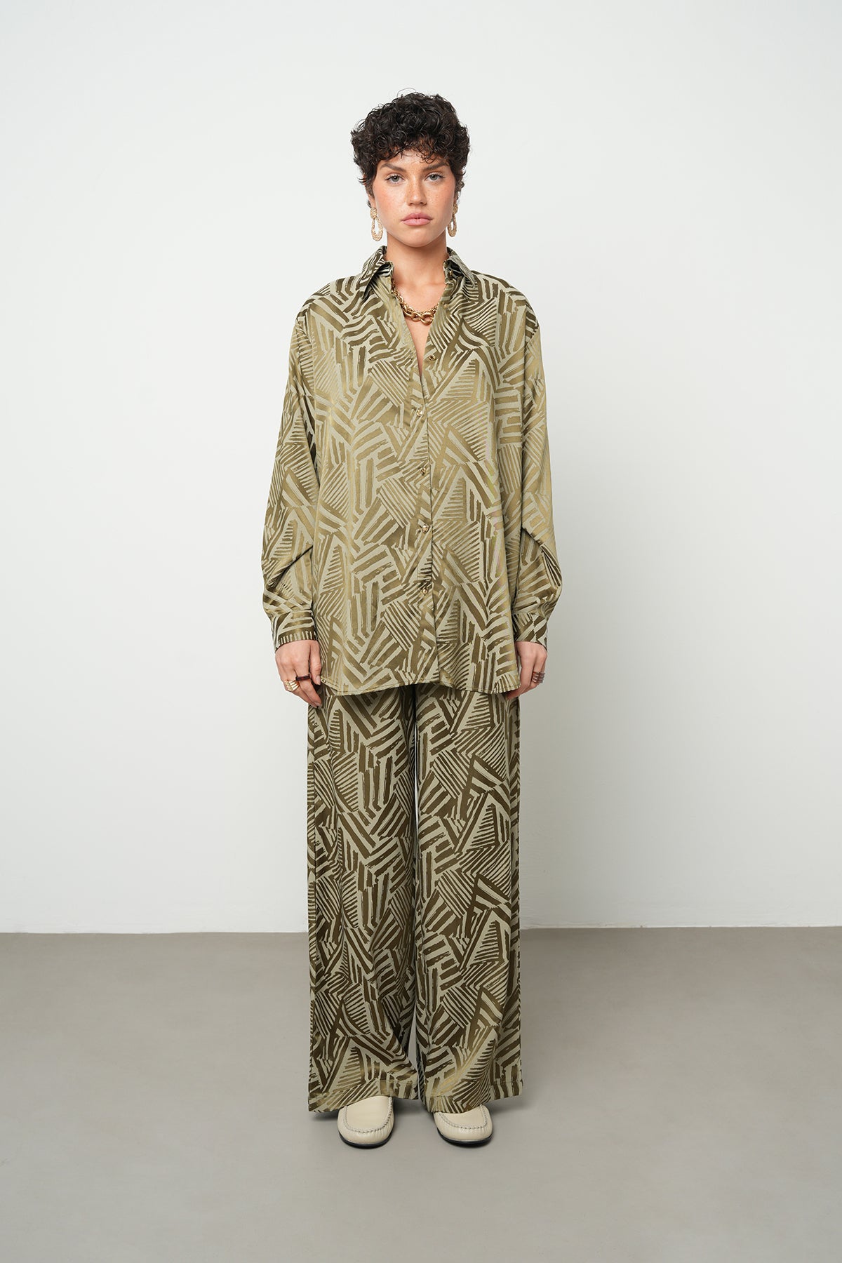 Orfeonegro Geometrik Desenli Oversize Saten Gömlek