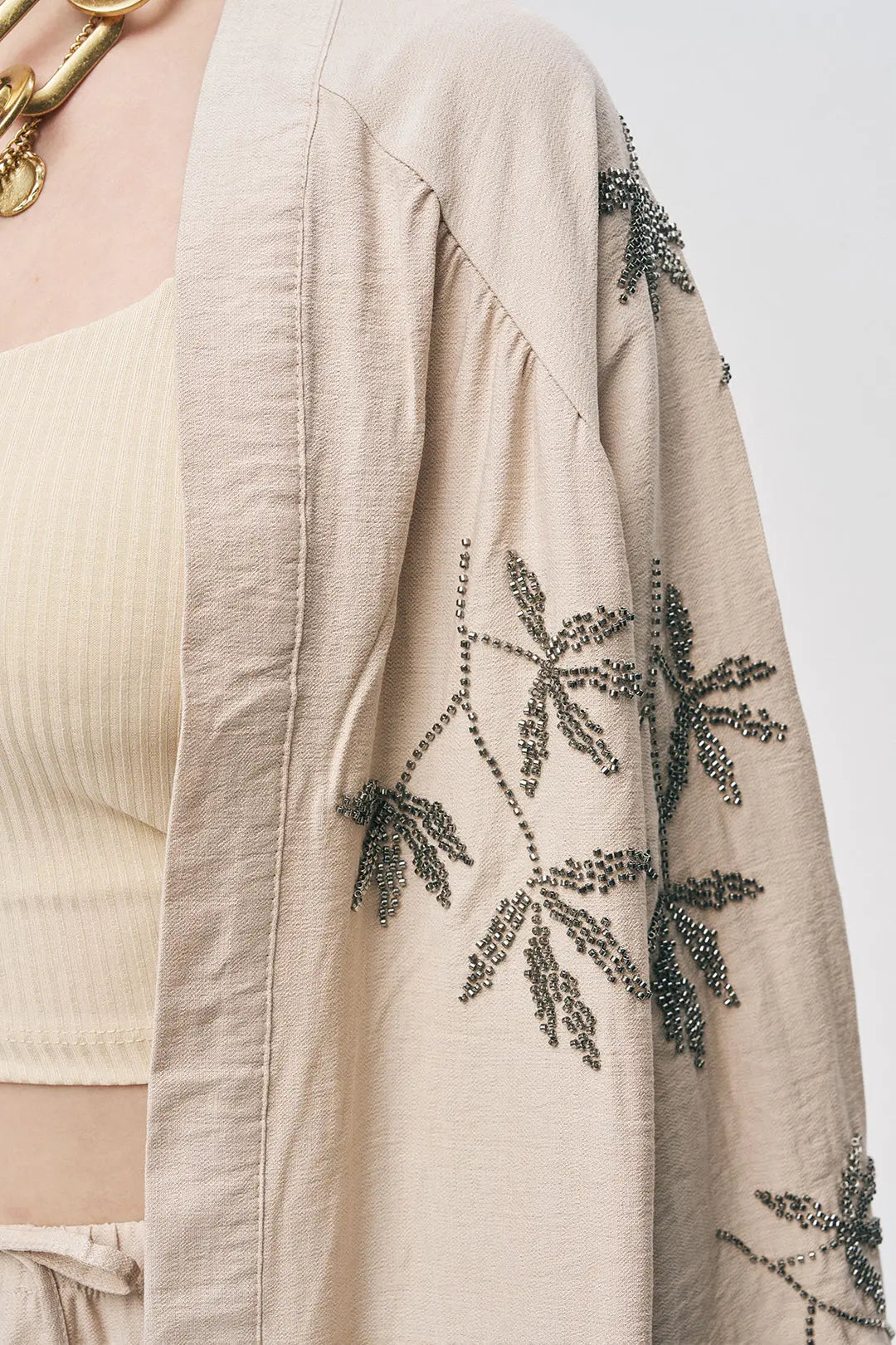 Orfeonegro Açık Bej Yaprak Nakışlı Oversize Kimono ORFEONEGRO
