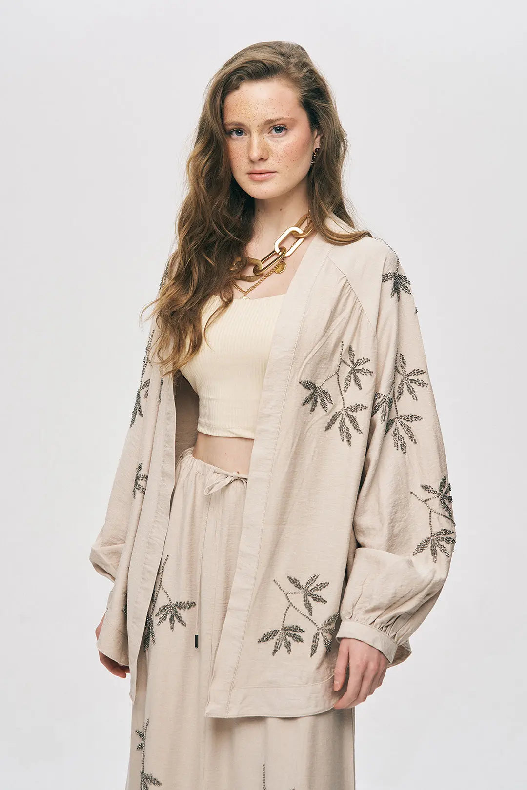 Orfeonegro Açık Bej Yaprak Nakışlı Oversize Kimono ORFEONEGRO