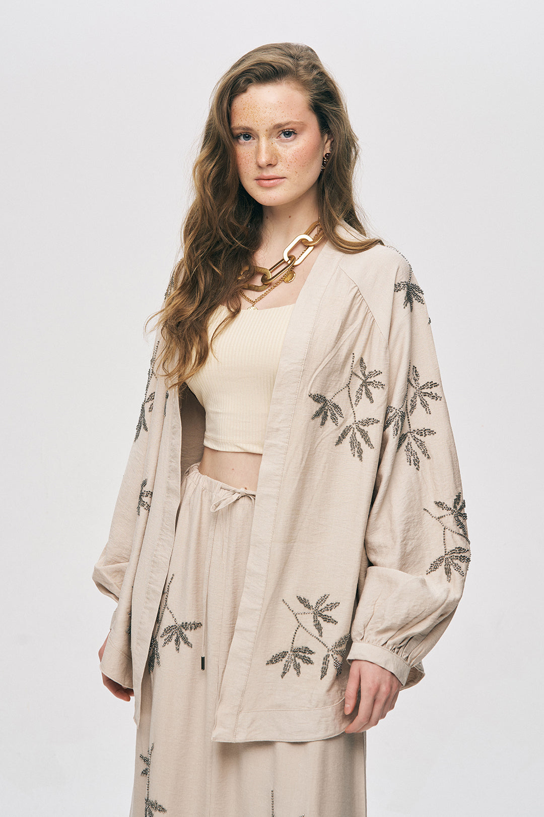 Orfeonegro Açık Bej Yaprak Nakışlı Oversize Kimono