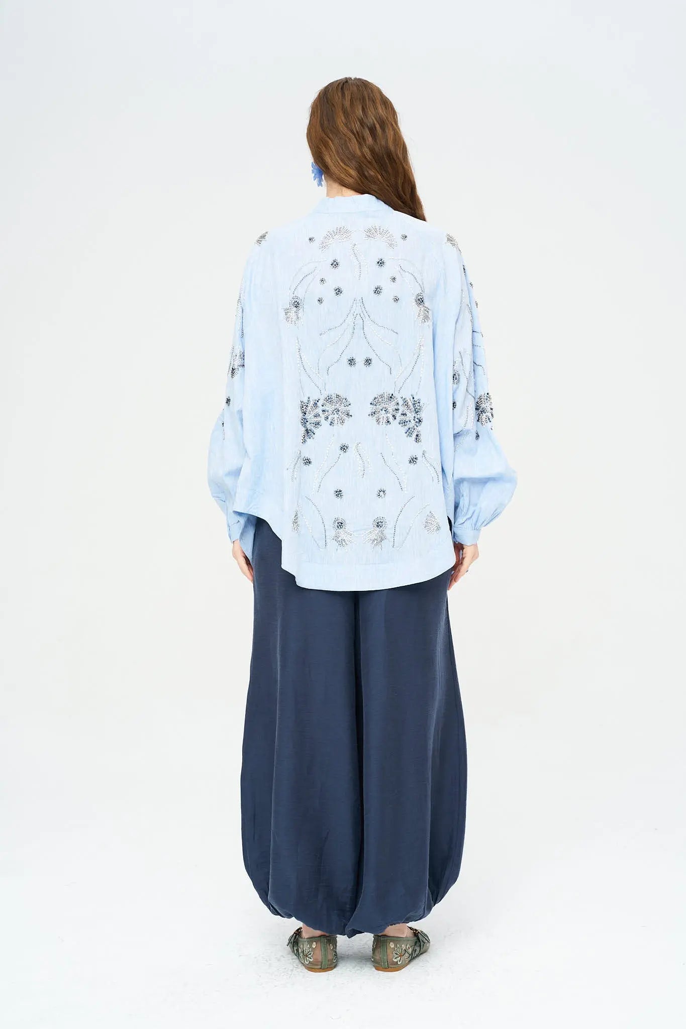 Orfeonegro Sırt ve Kol Boncuk İşlemeli Oversize Kimono ORFEONEGRO
