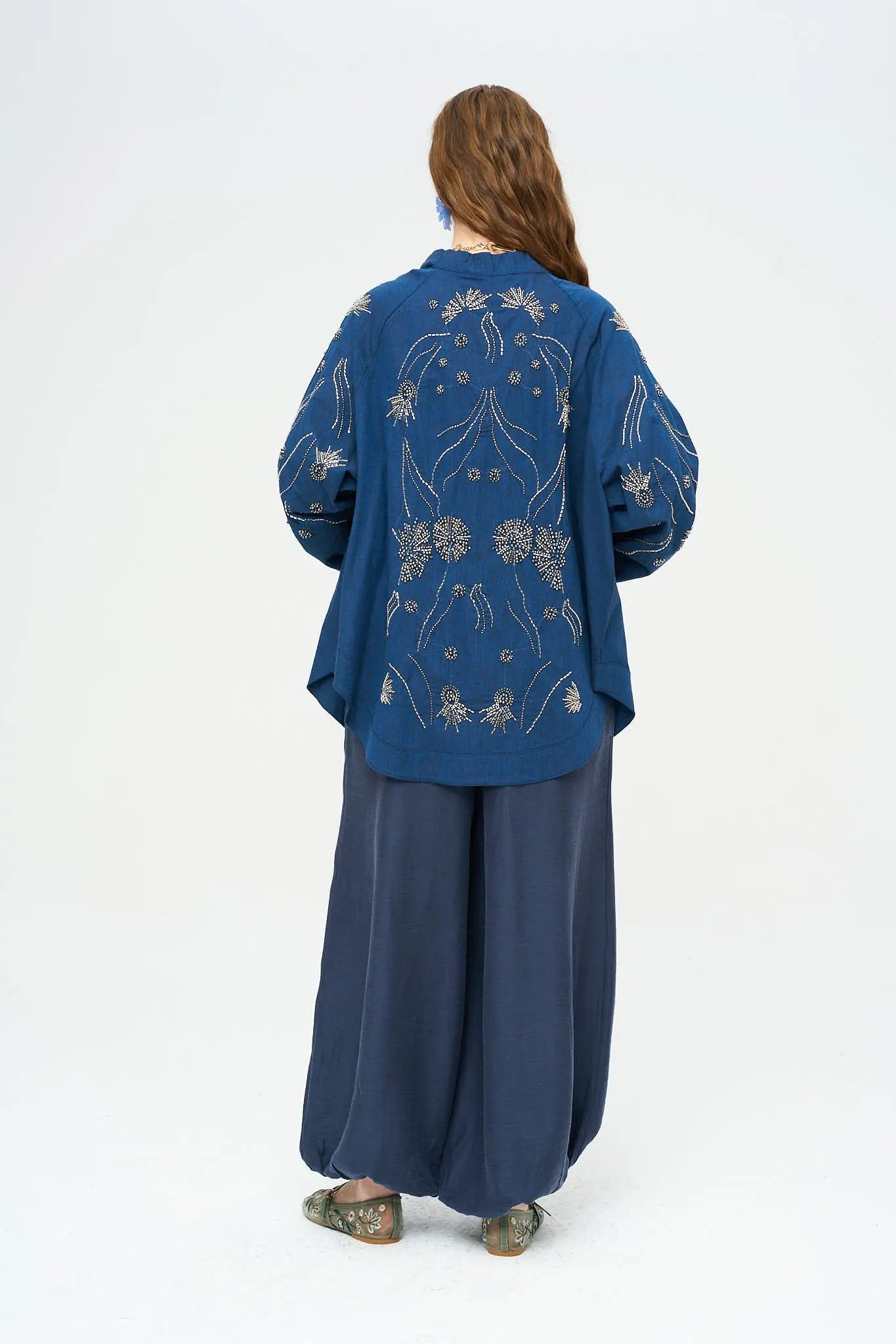 Orfeonegro Sırt ve Kol Boncuk İşlemeli Oversize Kimono Laci ORFEONEGRO