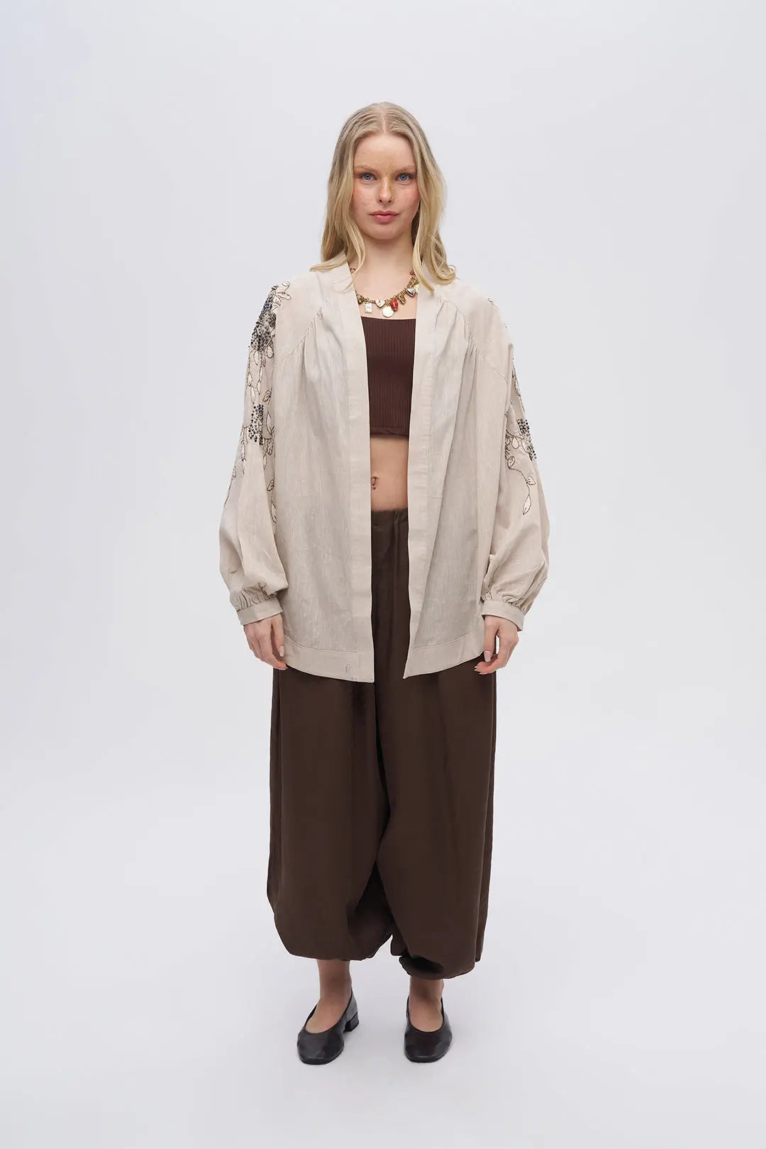 Kolu ve Sırtı İşlemeli Oversize Kimono A.bej ORFEONEGRO