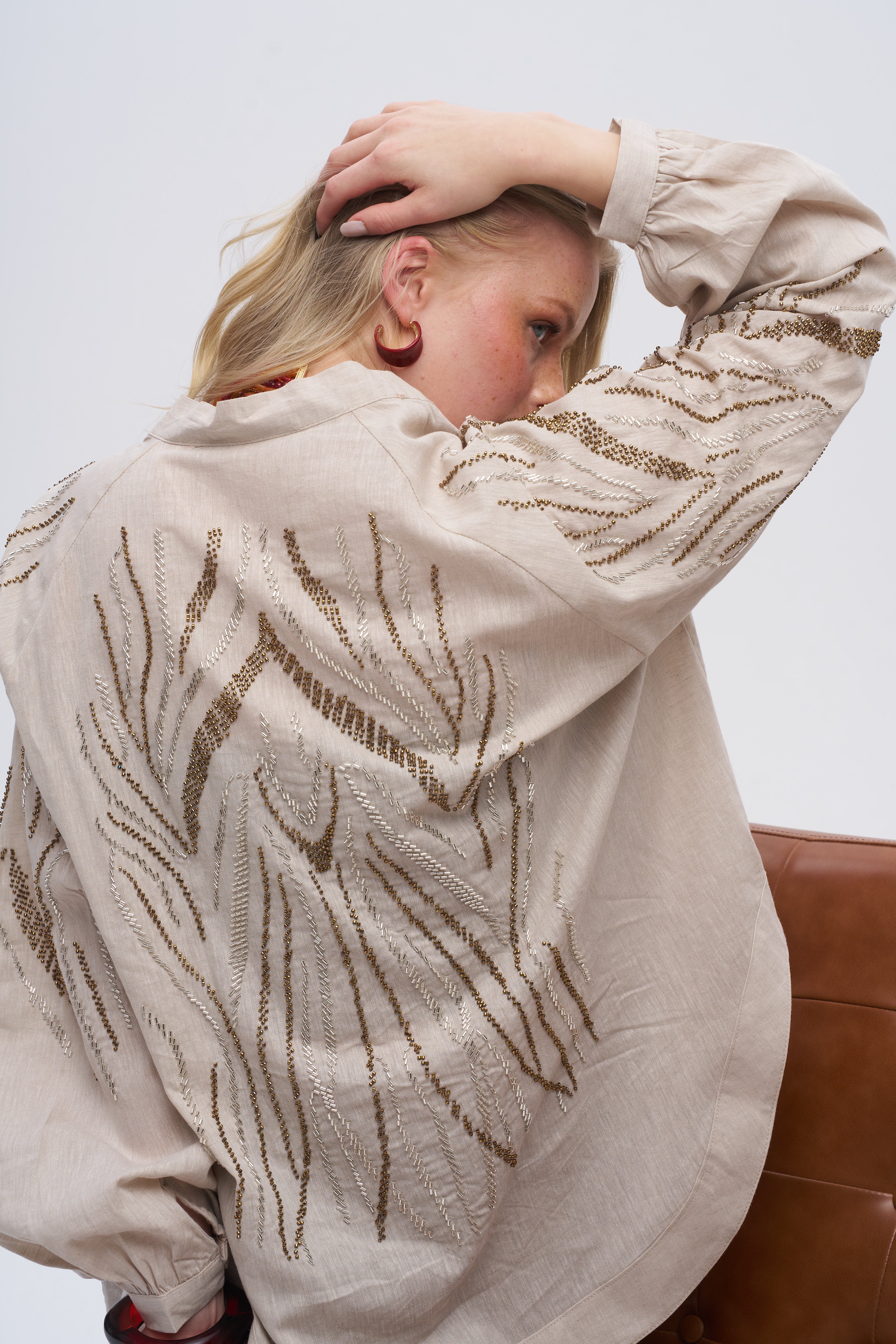 Sırt ve Kol İşlemeli Oversize A.Bej Kimono