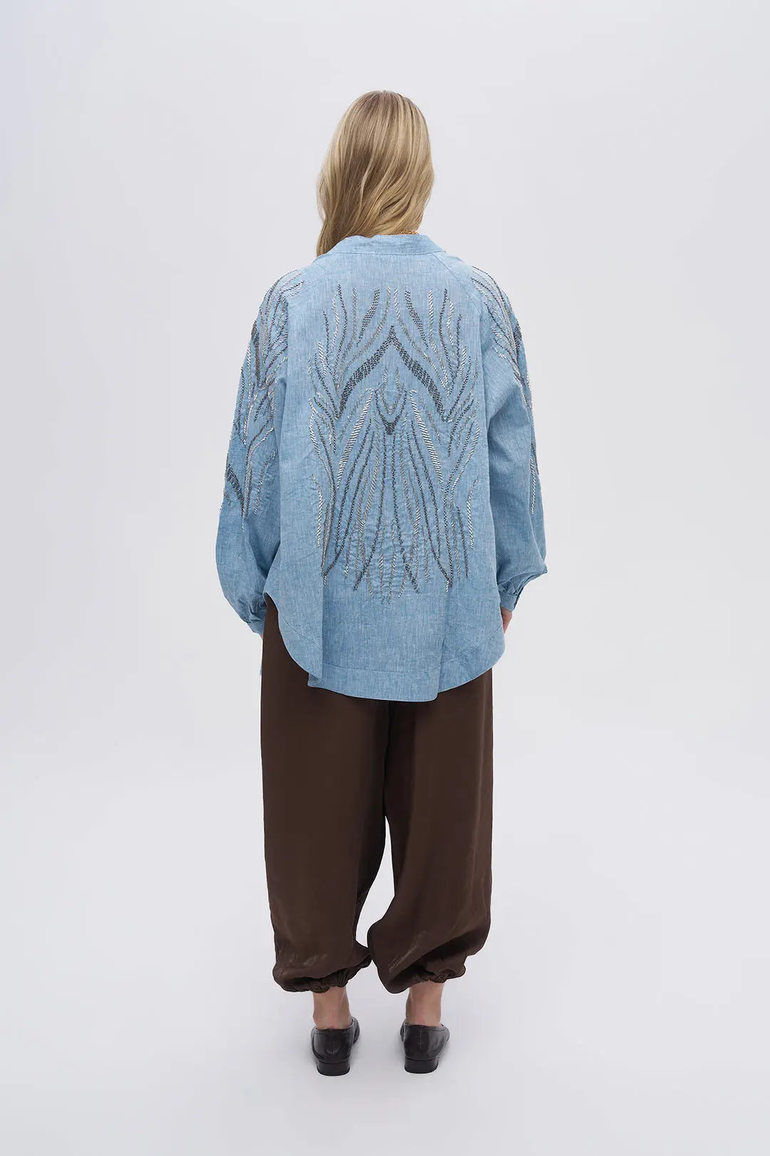Sırt ve Kol İşlemeli Oversize Mavi Kimono ORFEONEGRO