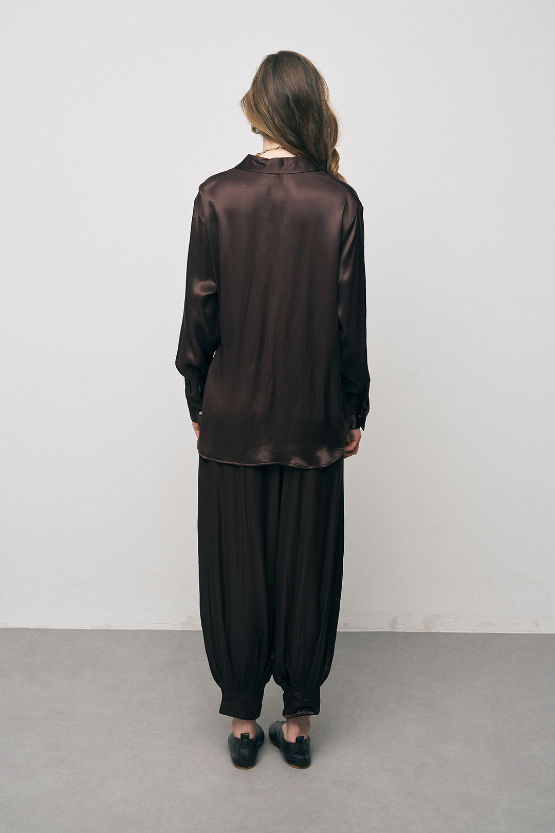 Orfeonegro Kahverengi Saten Kruvaze Bağlama Detaylı Uzun Kollu Gömlek