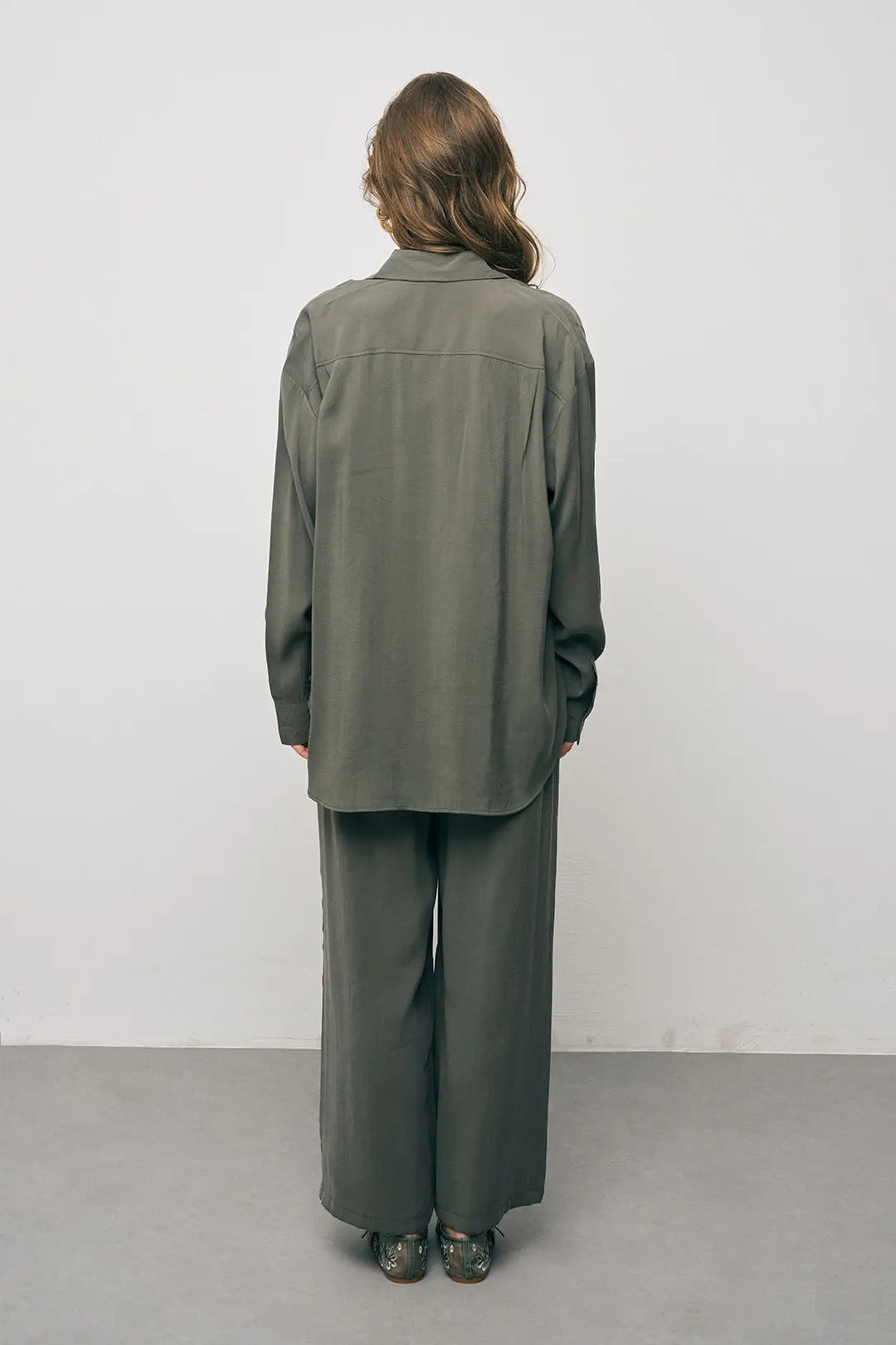 Orfeonegro Haki Oversize Basic Uzun Kollu Gömlek ORFEONEGRO
