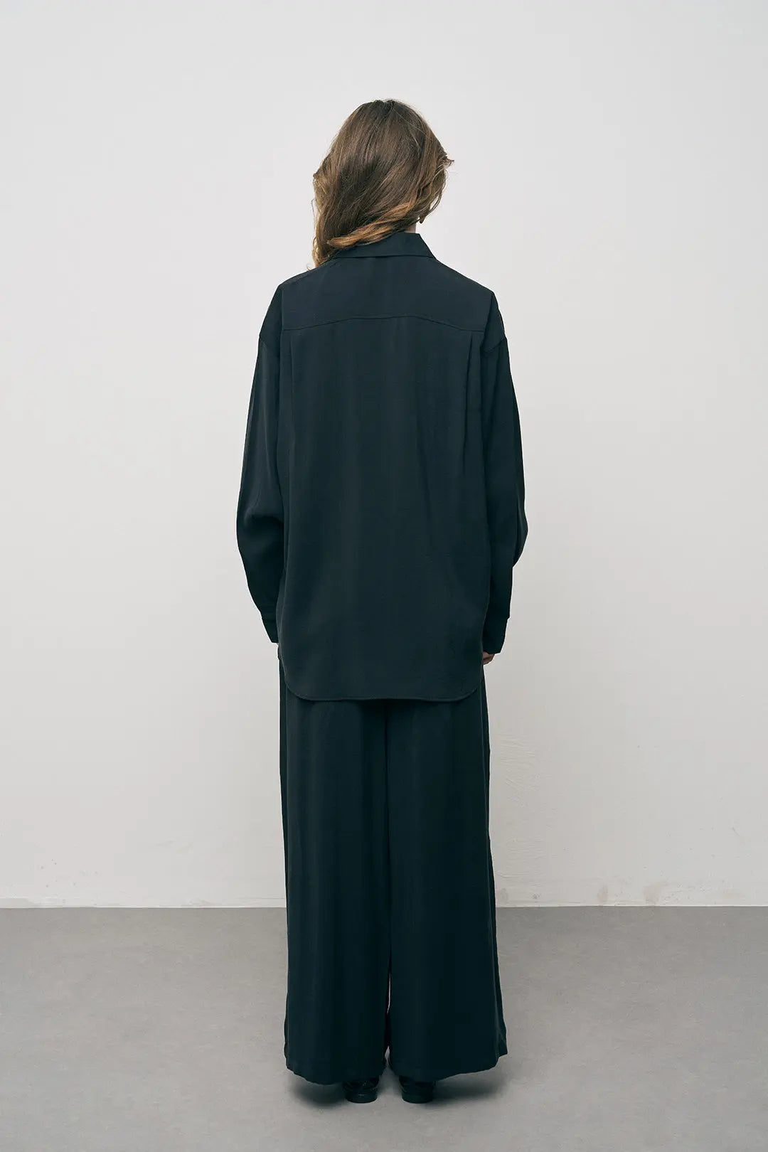 Orfeonegro Siyah Oversize Basic Uzun Kollu Gömlek ORFEONEGRO