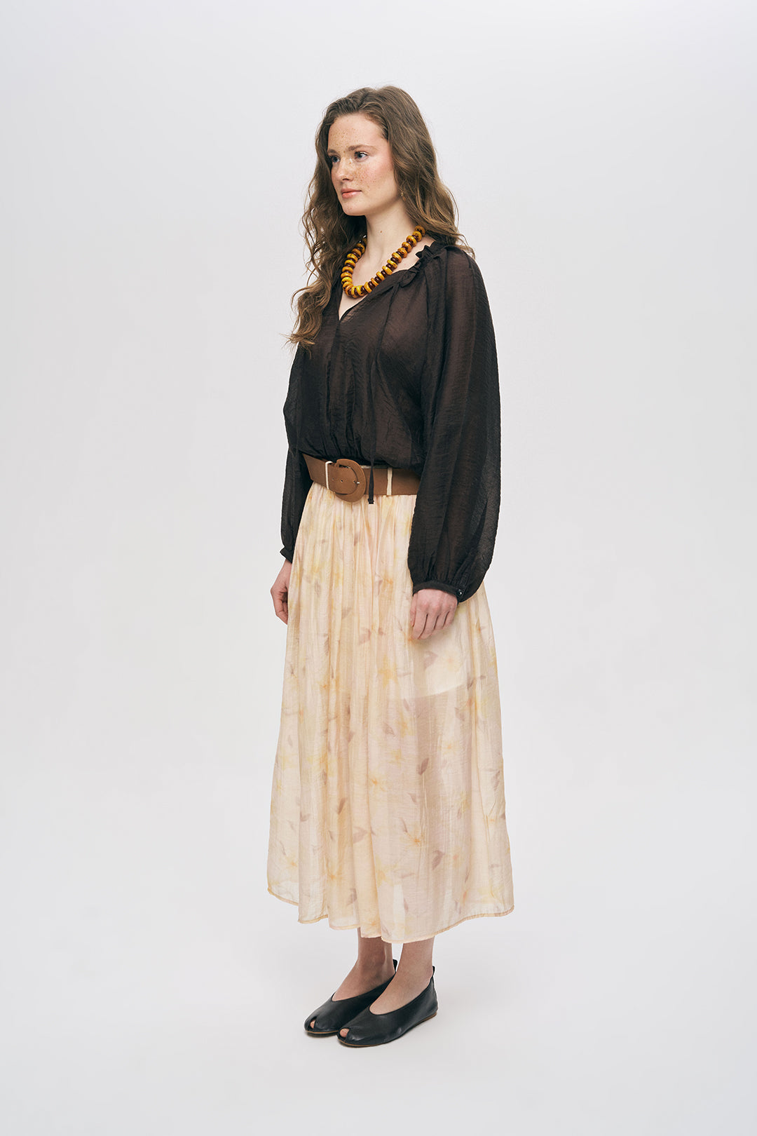 Orfeonegro İnce Dokulu Manşetli ve Beli Lastikli Şık Kahve Bluz