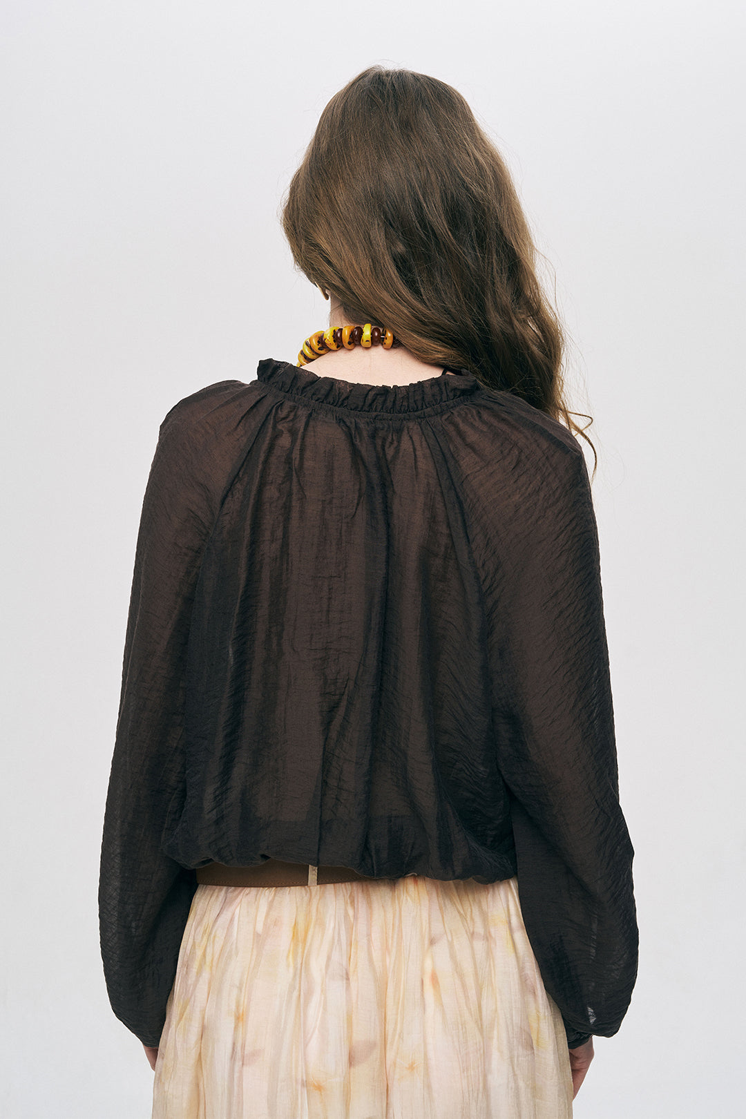 Orfeonegro İnce Dokulu Manşetli ve Beli Lastikli Şık Kahve Bluz