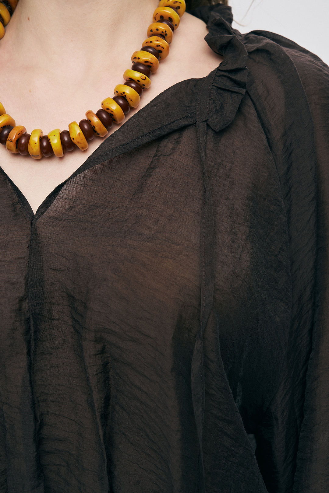 Orfeonegro İnce Dokulu Manşetli ve Beli Lastikli Şık Kahve Bluz