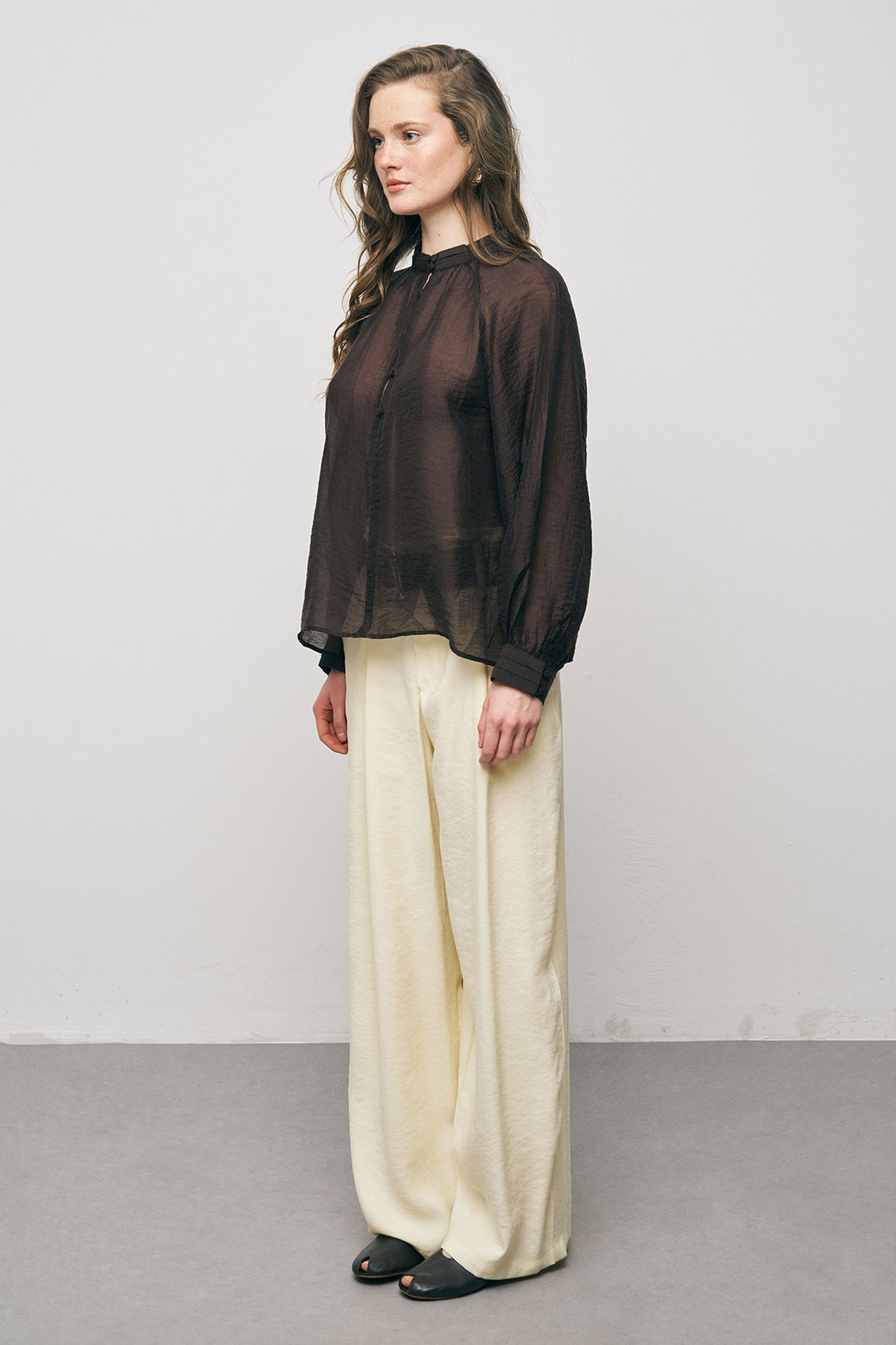 Orfeonegro Hakim Yaka Düğme Detaylı Şifon Gömlek Kahve