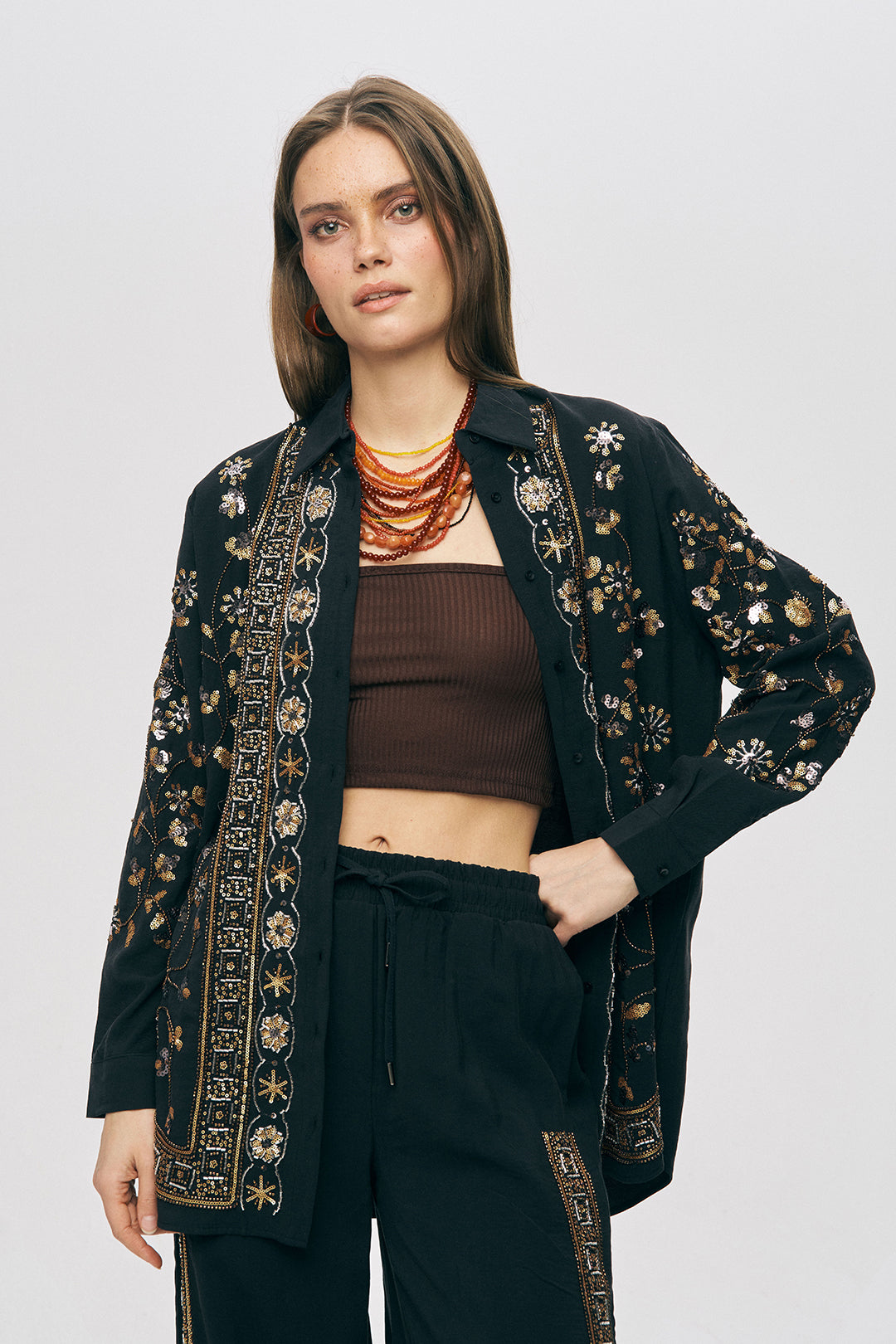 Orfeonegro Özel Tasarım Payet ve Boncuk İşlemeli Oversize Gömlek Siyah