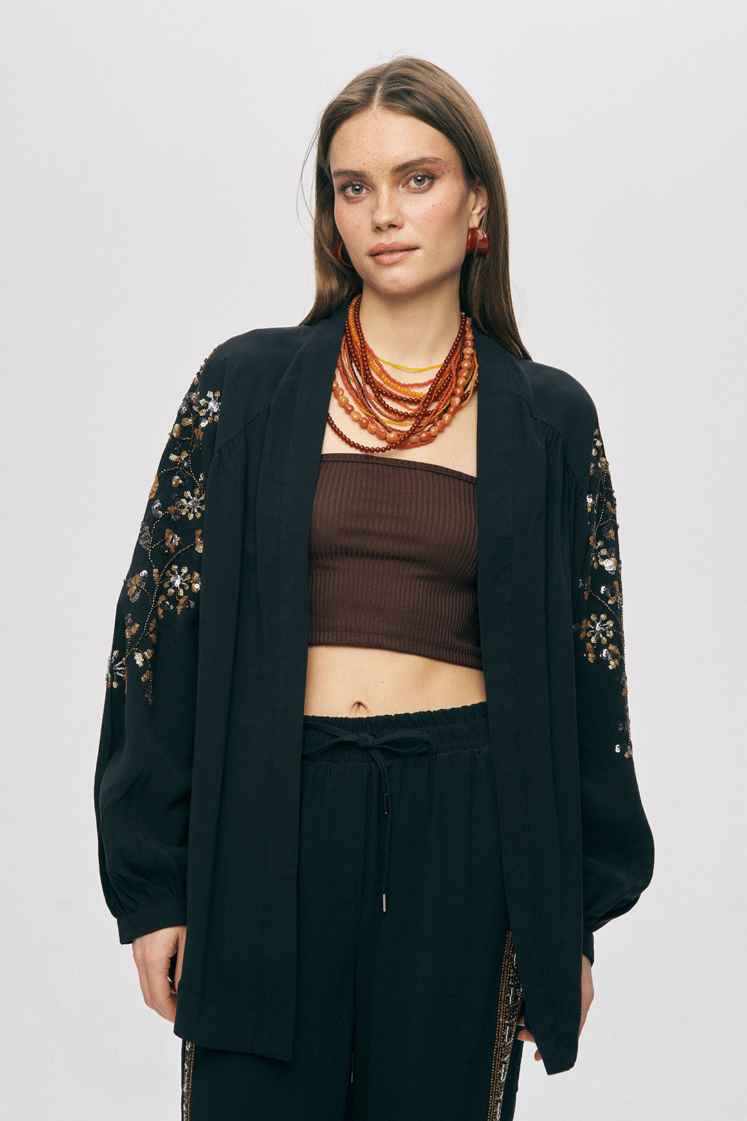 Orfeonegro Sırtı ve Kolu Payet Boncuk İşlemeli Siyah Kimono