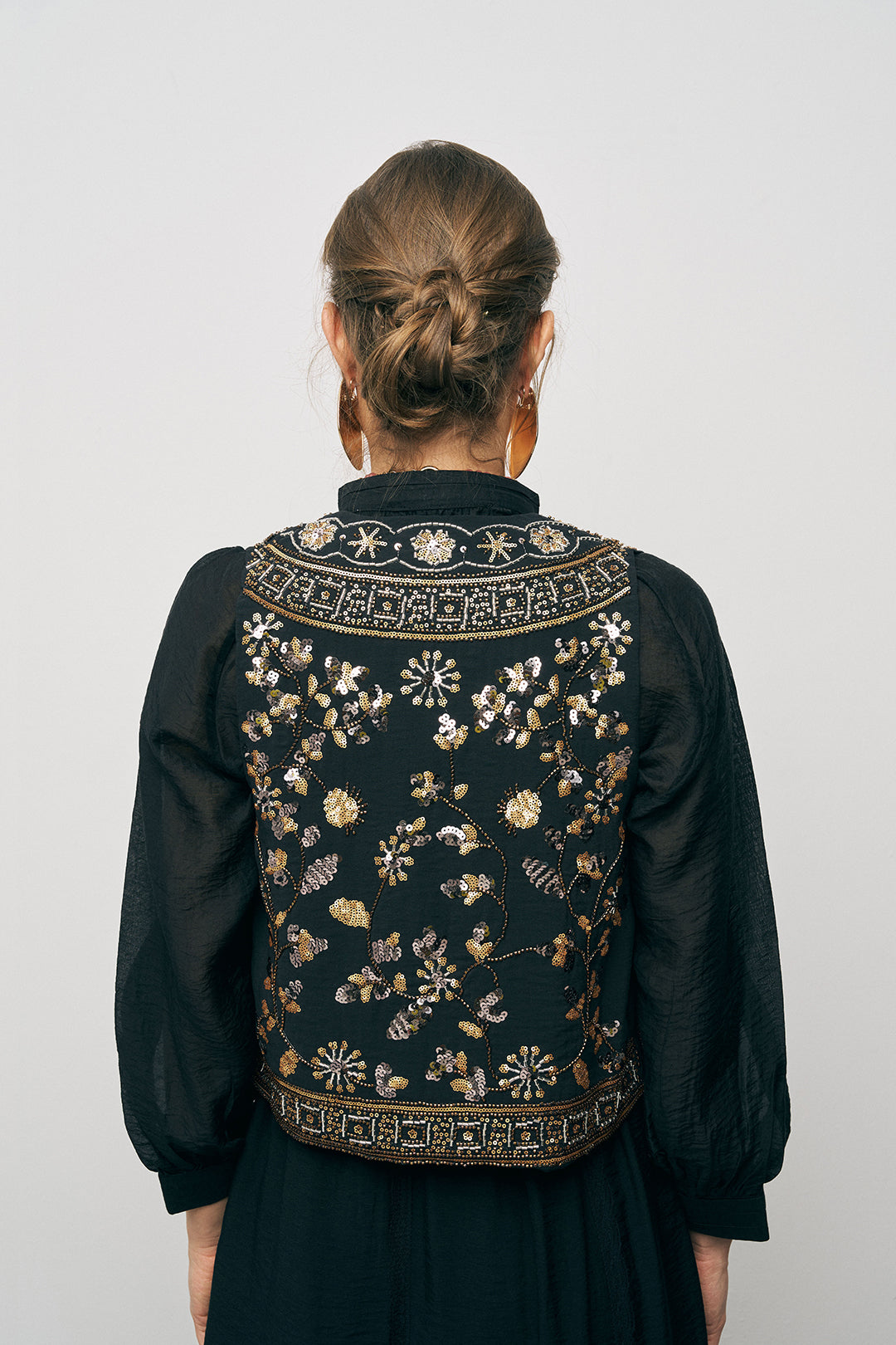 Orfeonegro Nakış ve Boncuk İşlemeli Siyah Kısa Yelek