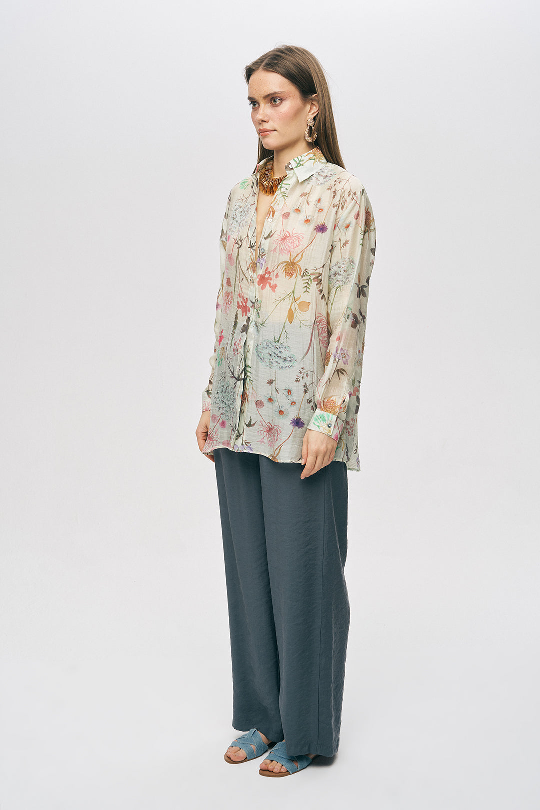 Çiçek Desenli Kadın Gömlek