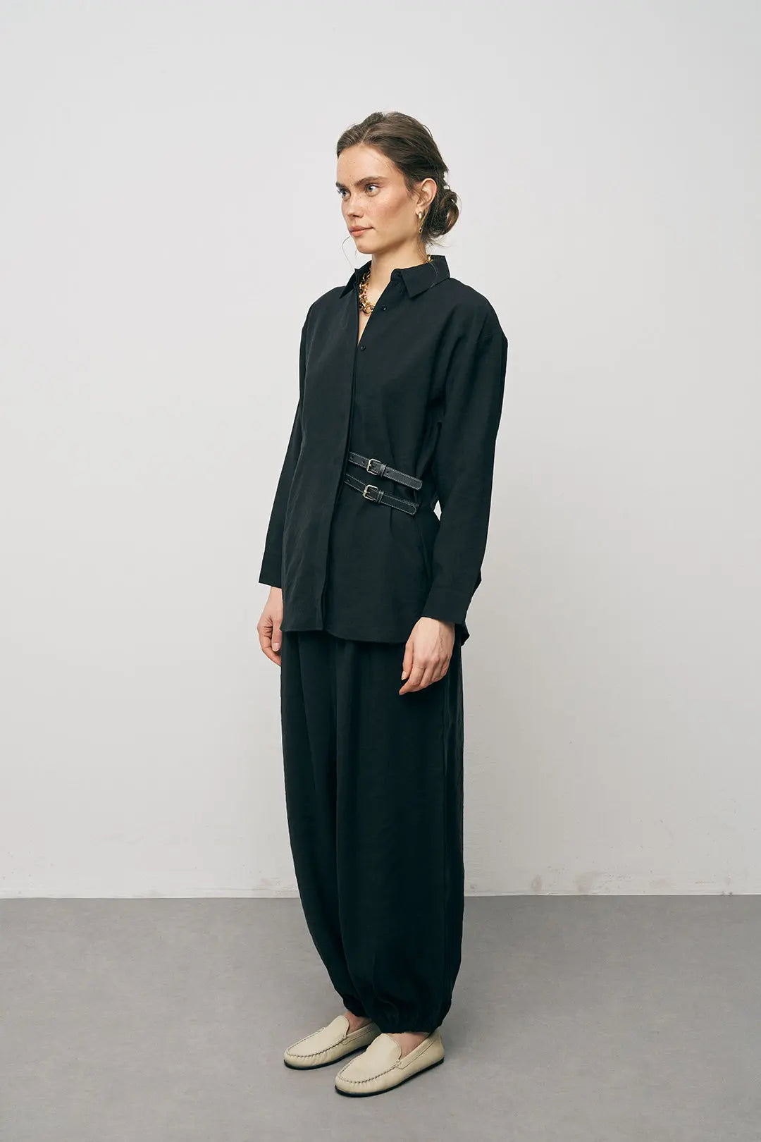 Orfeonegro Çift Kemer Aksesuarlı Siyah Uzun Kollu Gömlek ORFEONEGRO