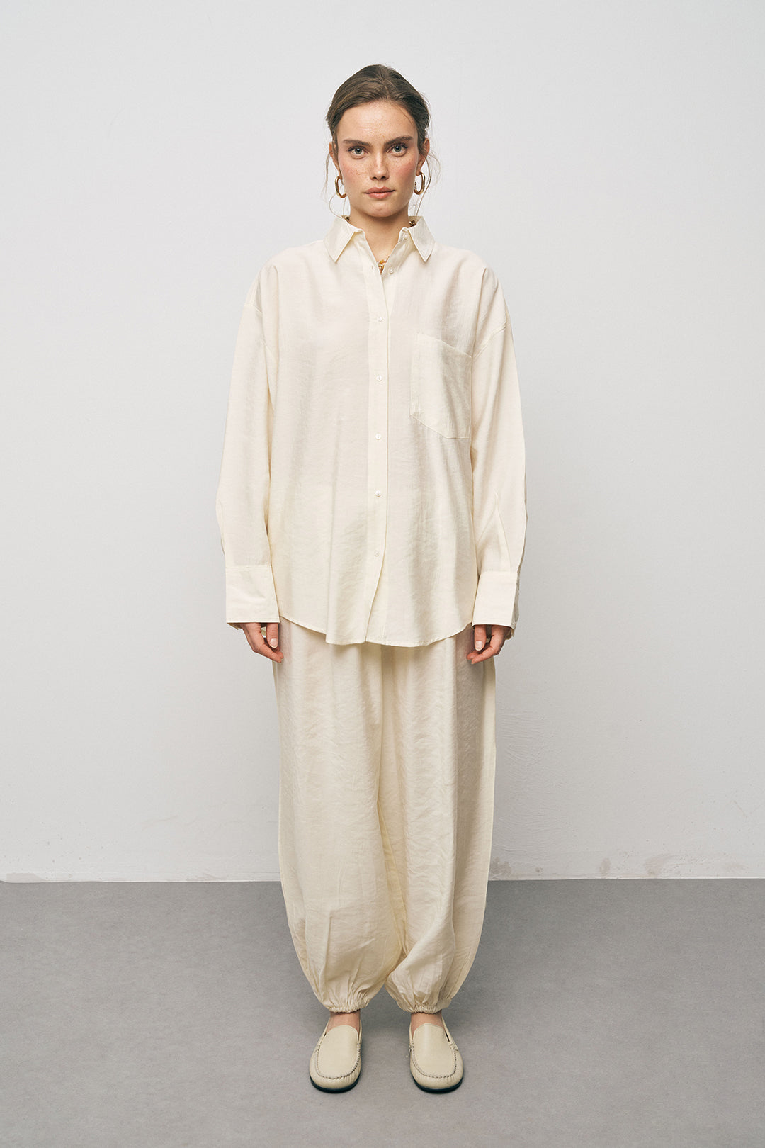 Orfeonegro Cep Detaylı Ekru Basic Gömlek