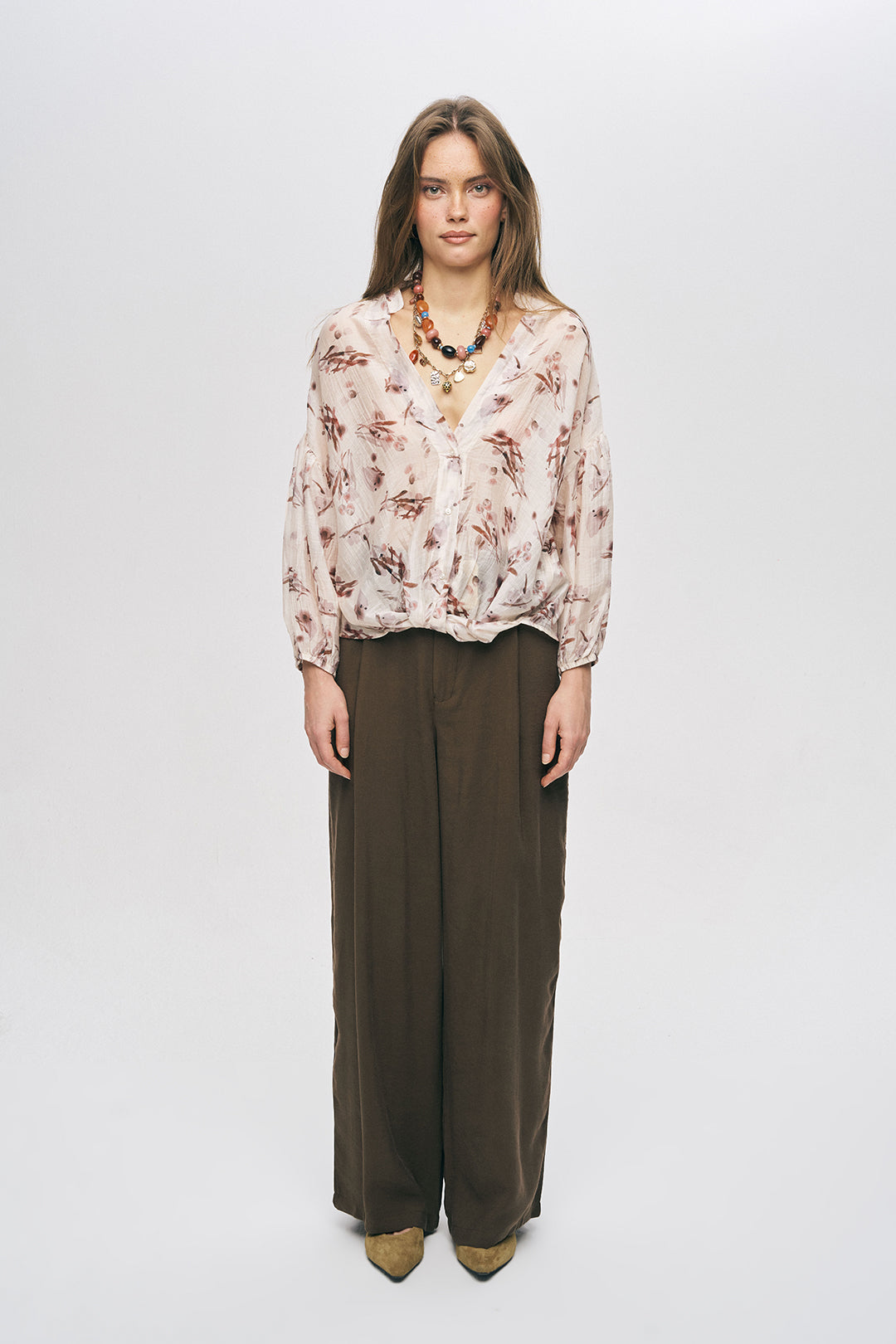 Uzun Kollu Çiçekli Transparan Gömlek