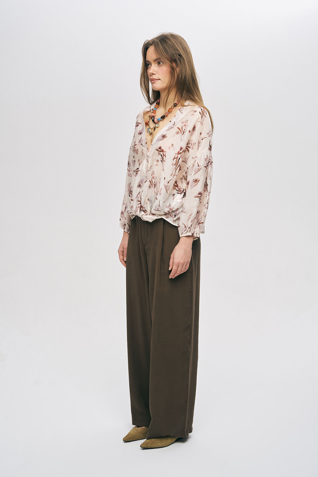 Uzun Kollu Çiçekli Transparan Gömlek