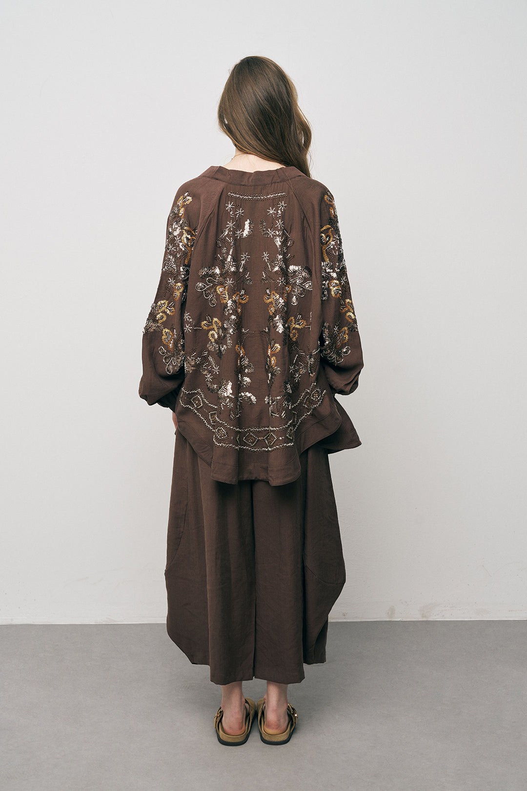 Orfeonegro Kahve Nakış ve Boncuk İşlemeli Oversize Kimono ORFEONEGRO