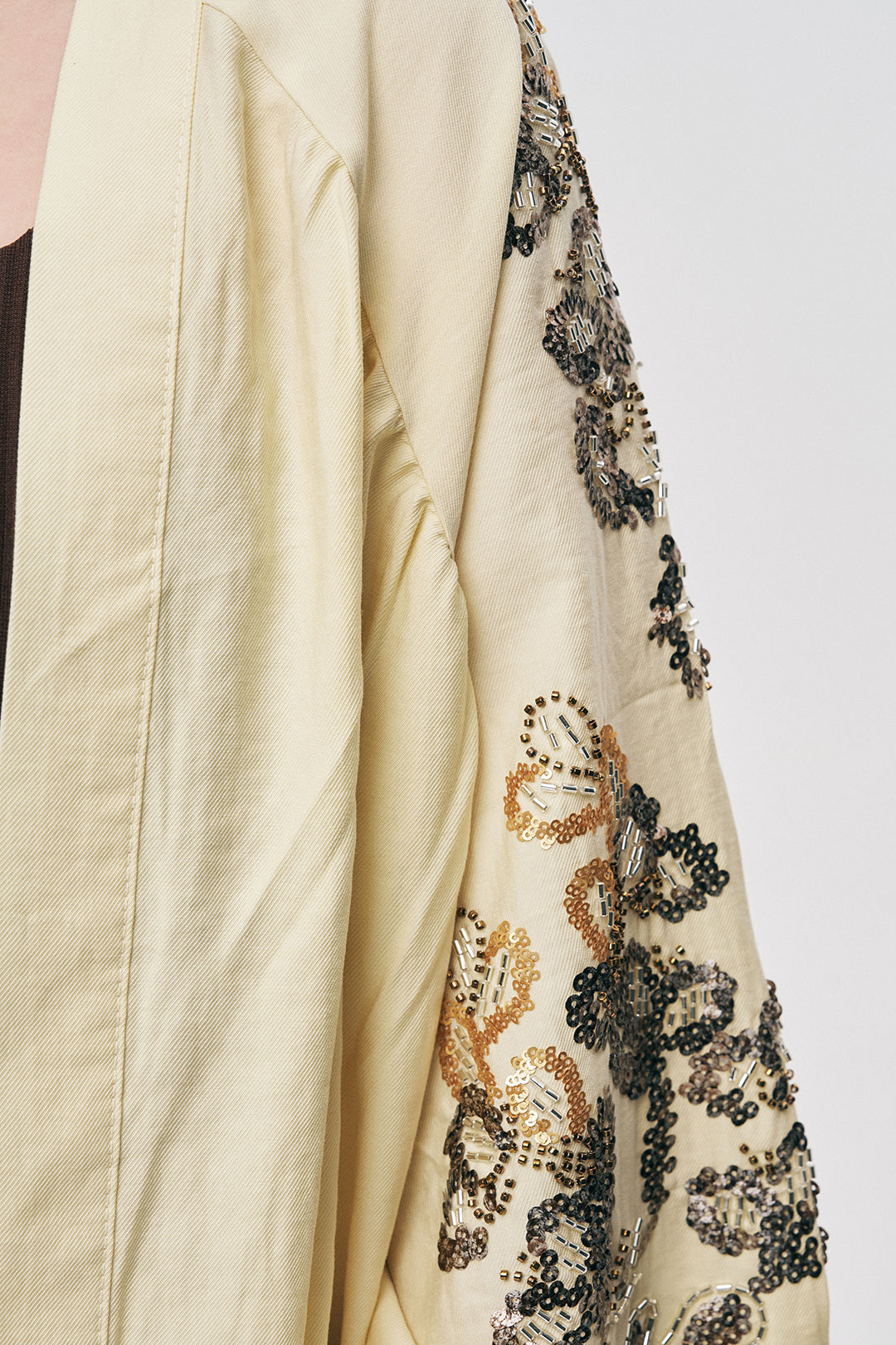 Orfeonegro Sarı Nakış ve Boncuk İşlemeli Oversize Kimono ORFEONEGRO