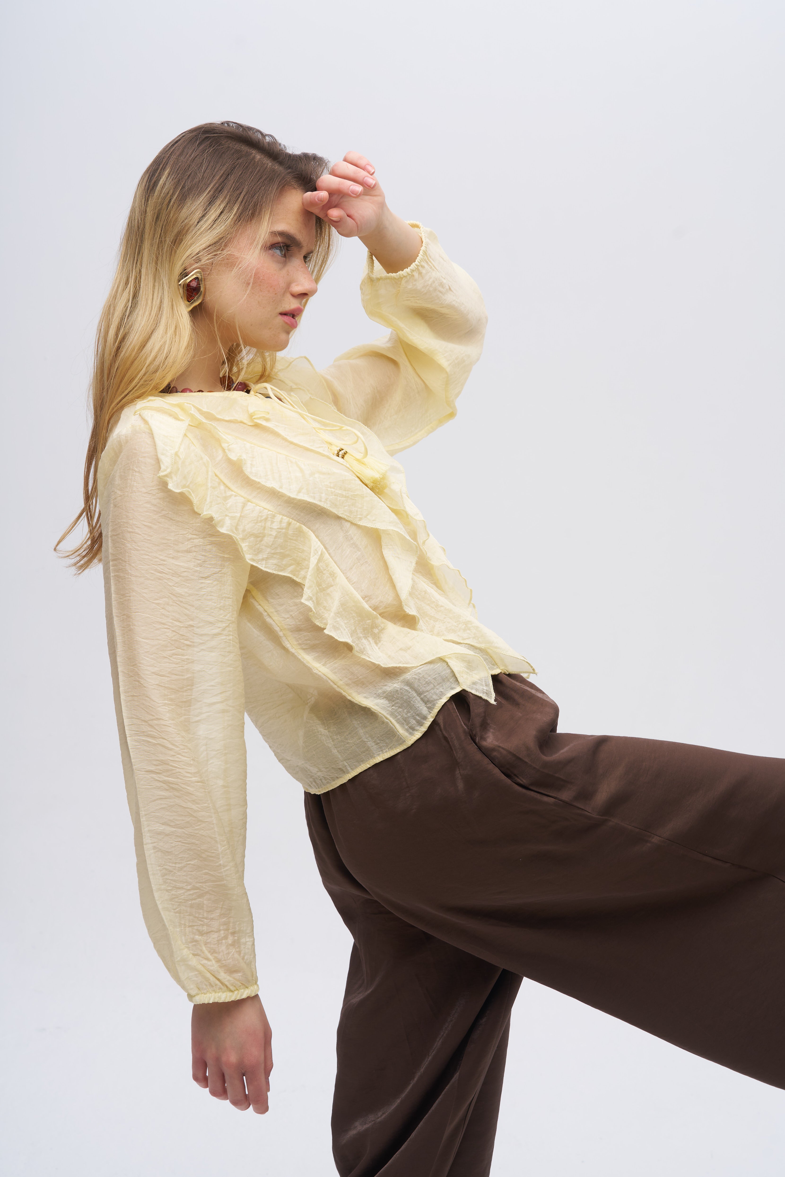 İple Ayarlanabilir Yaka Fırfır Detaylı Bluz Sarı