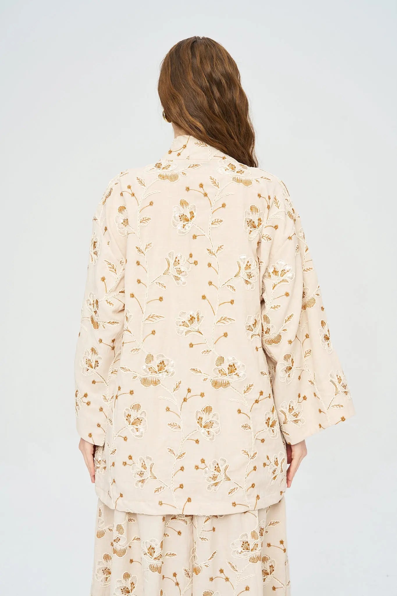 Çiçek Nakışlı ve Pullu Kimono - Kahve ORFEONEGRO