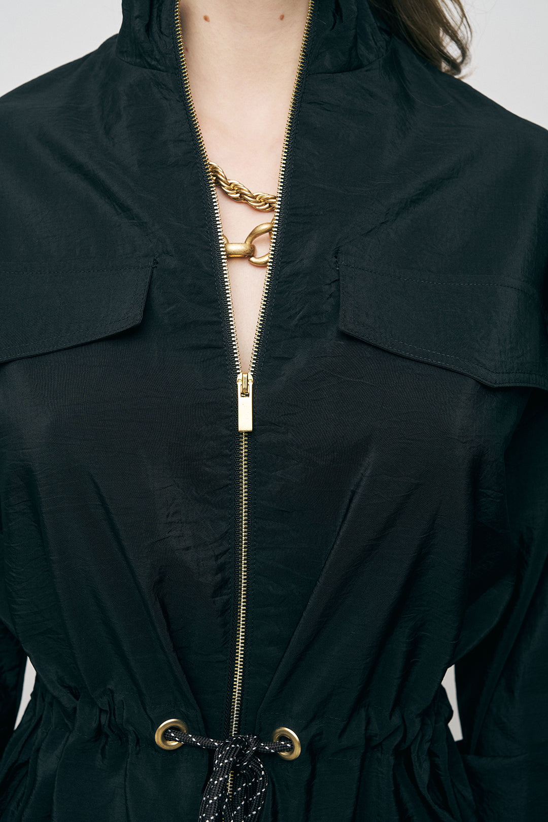 Orfeonegro Beli Büzgülü ve Bağlama Detaylı Siyah Fermuarlı Ceket