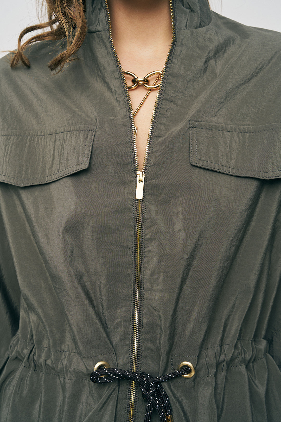 Orfeonegro Beli Büzgülü ve Bağlama Detaylı Haki Fermuarlı Ceket