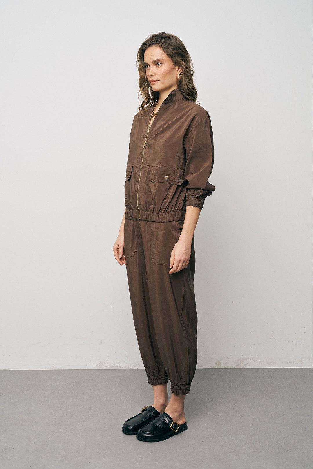 Orfeonegro Beli ve Bileği Lastikli Fermuarlı Kahverengi Ceket