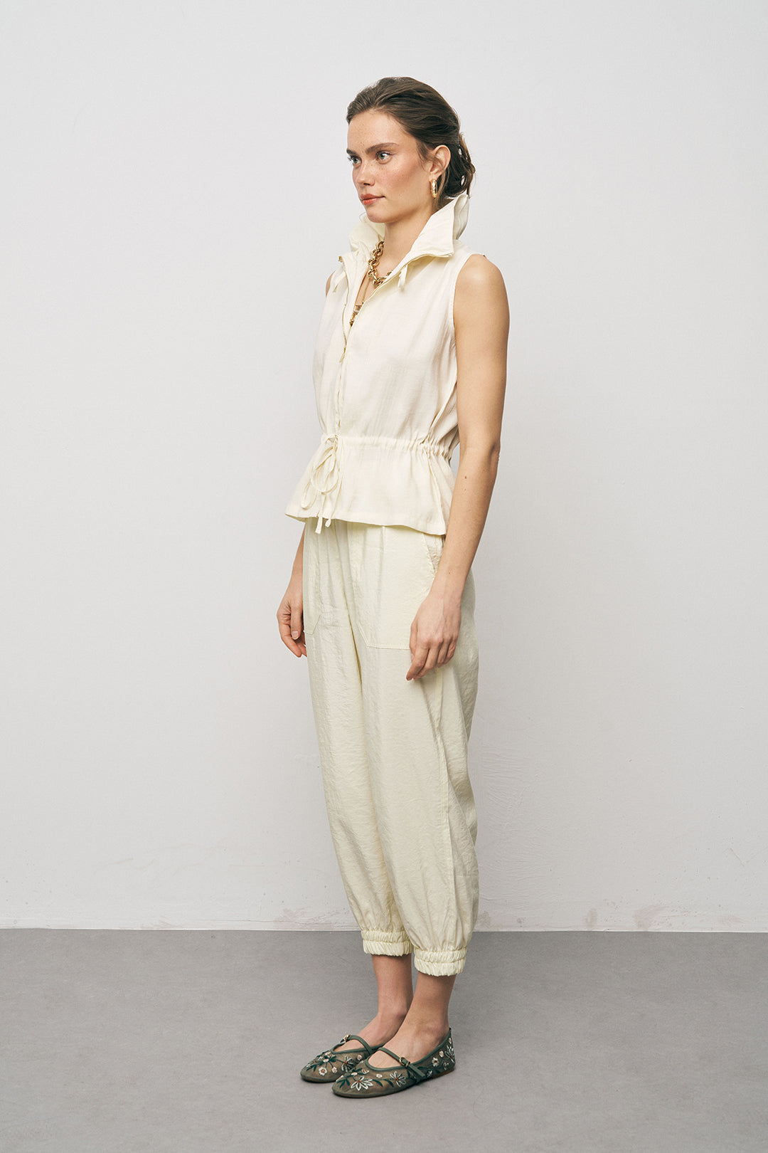 Dik Yakalı Rahat Kesim Sarı Yelek