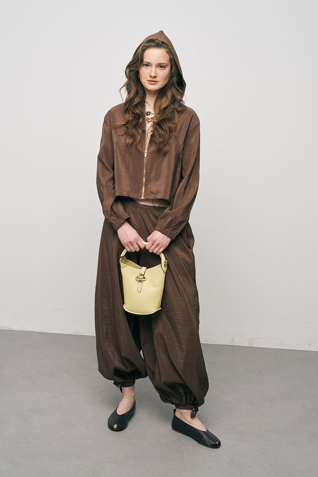 Orfeonegro Kahve Kapüşonlu Fermuarlı Lastikli Bel Detaylı Crop Ceket