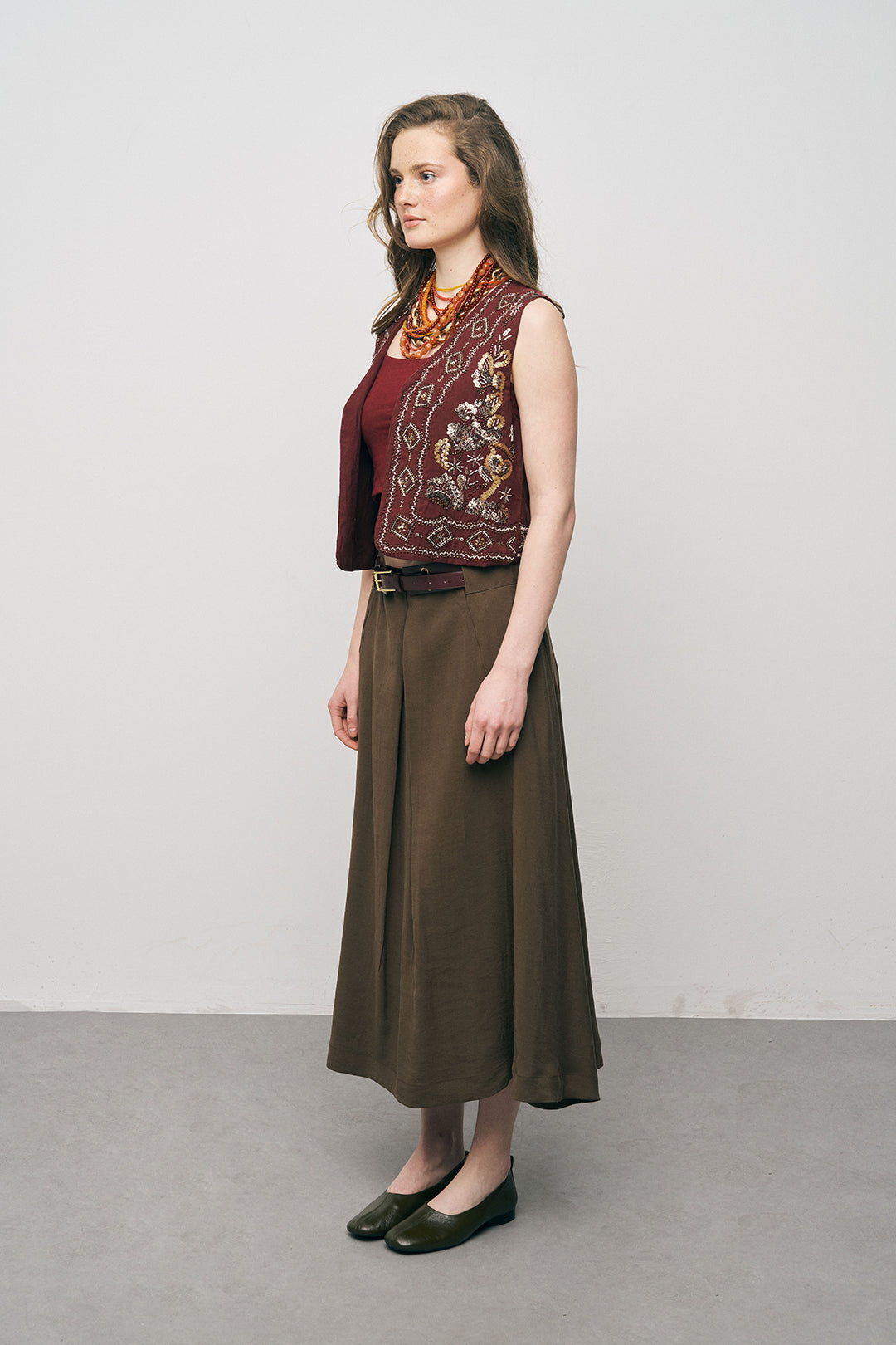 Orfeonegro Boncuk ve Nakışlı Kısa Bordo Yelek