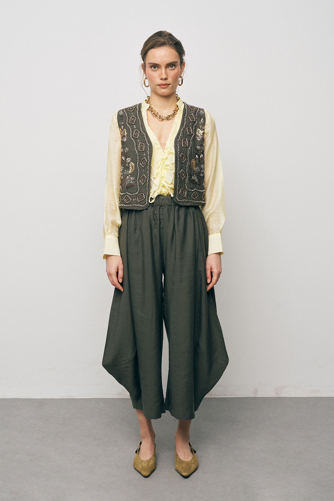 Orfeonegro Boncuk ve Nakışlı Kısa Haki Yelek