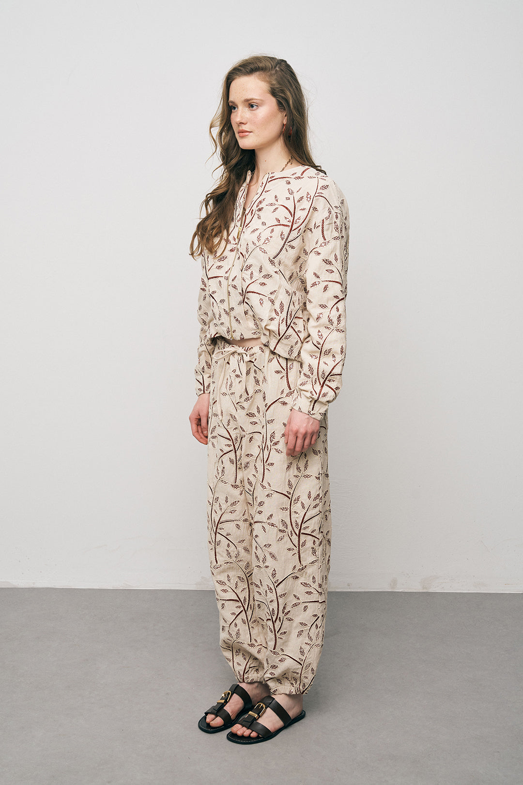 Orfeonegro Yaprak Nakışlı Fermuarlı Crop Tasarım Bordo Ceket