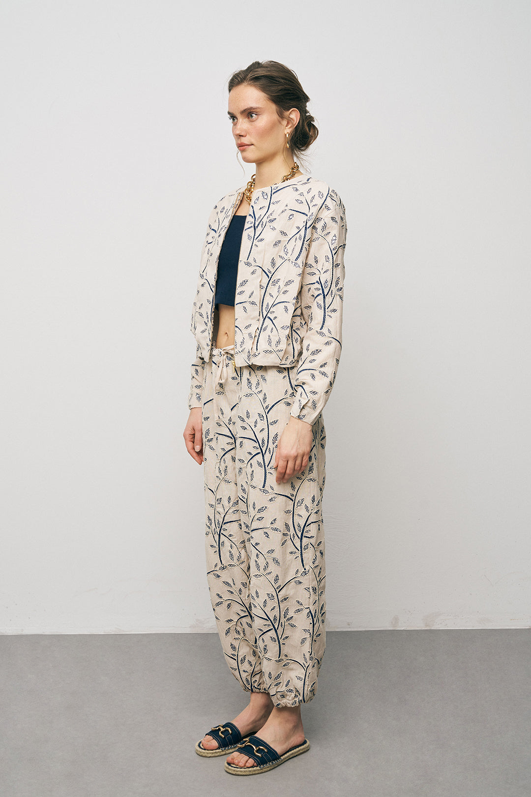 Orfeonegro Yaprak Nakışlı Fermuarlı Crop Tasarım Laci Ceket