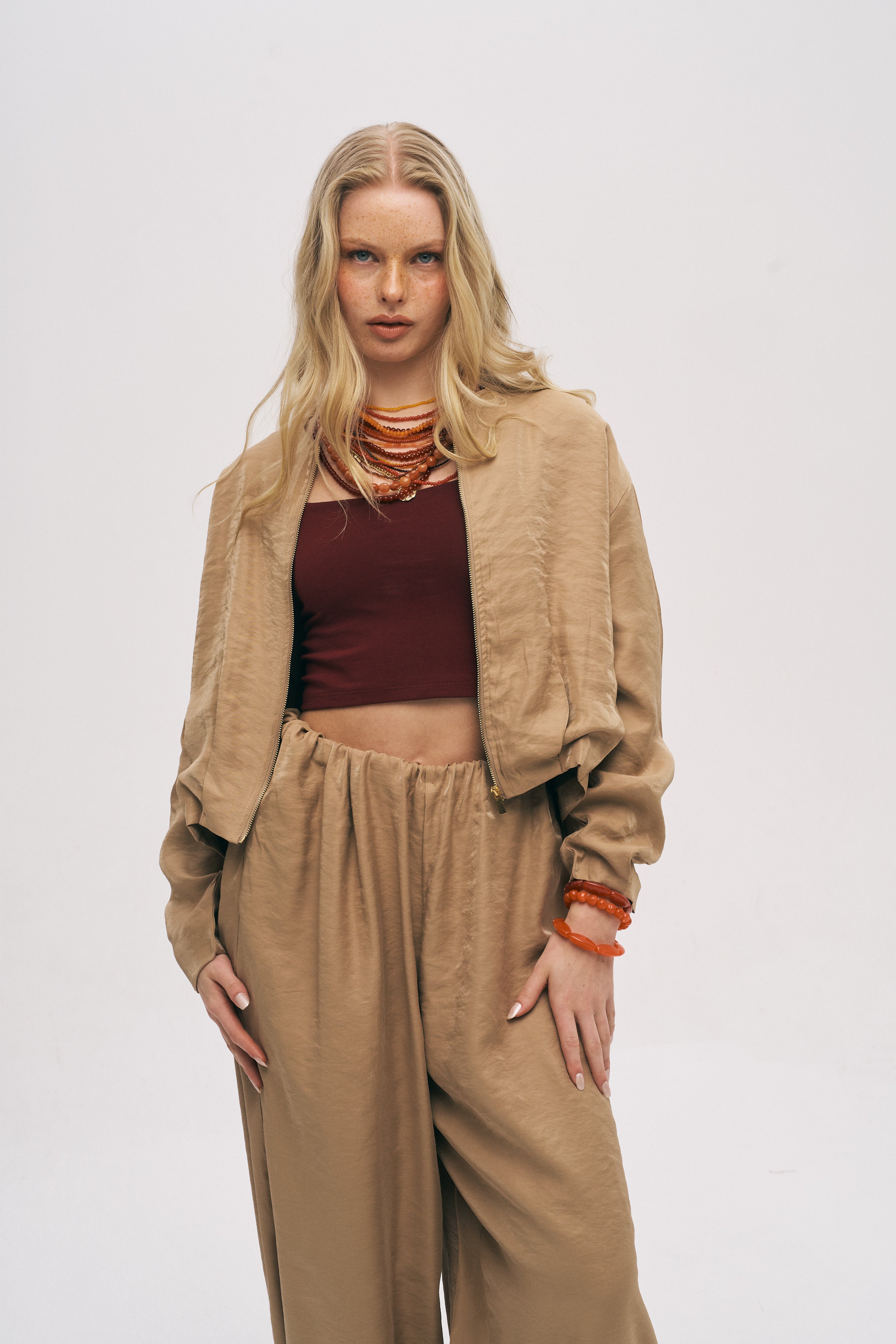 Büzgü Detaylı Fermuarlı Ceket