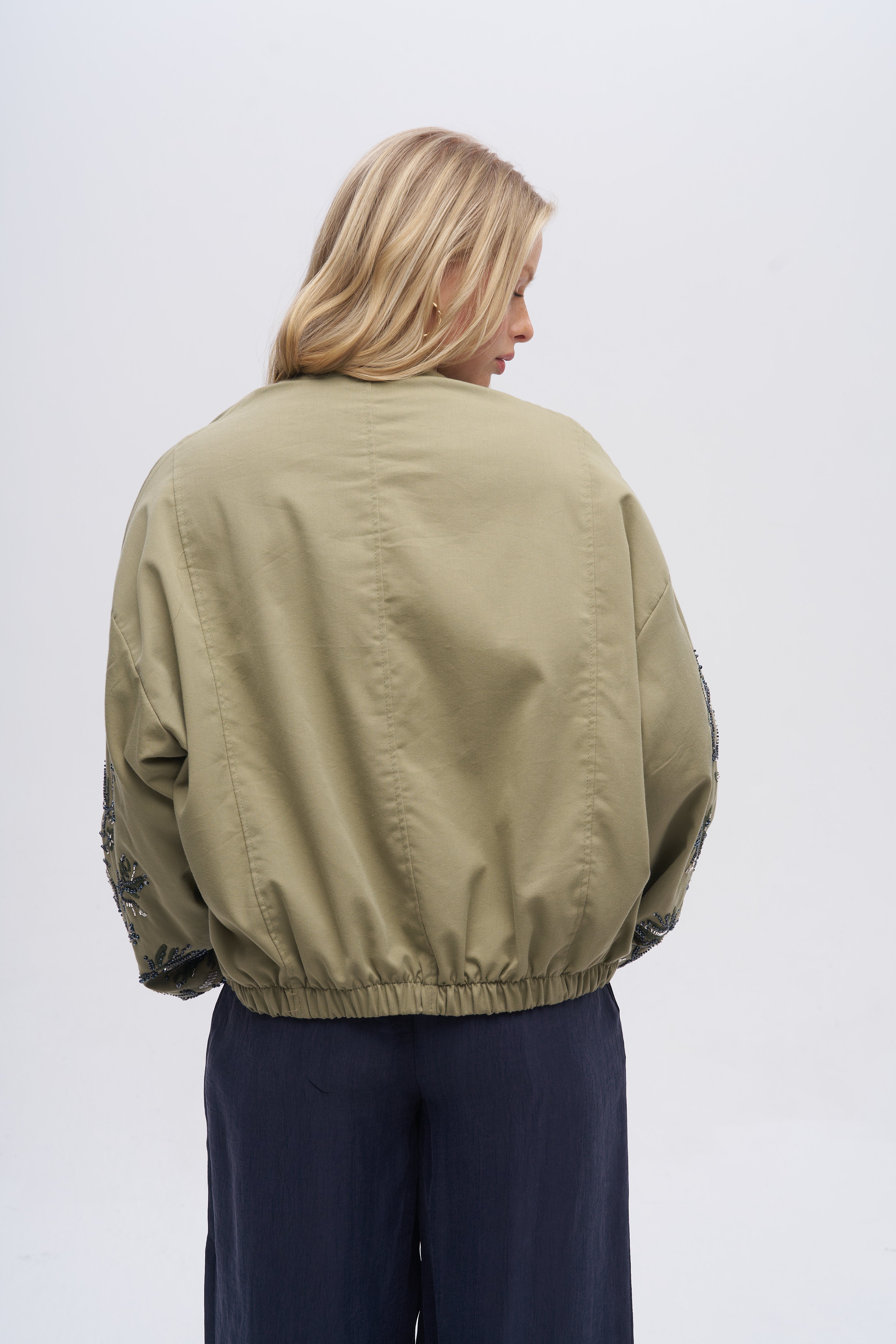 Taşlı ve Nakışlı Bomber Ceket Yeşil