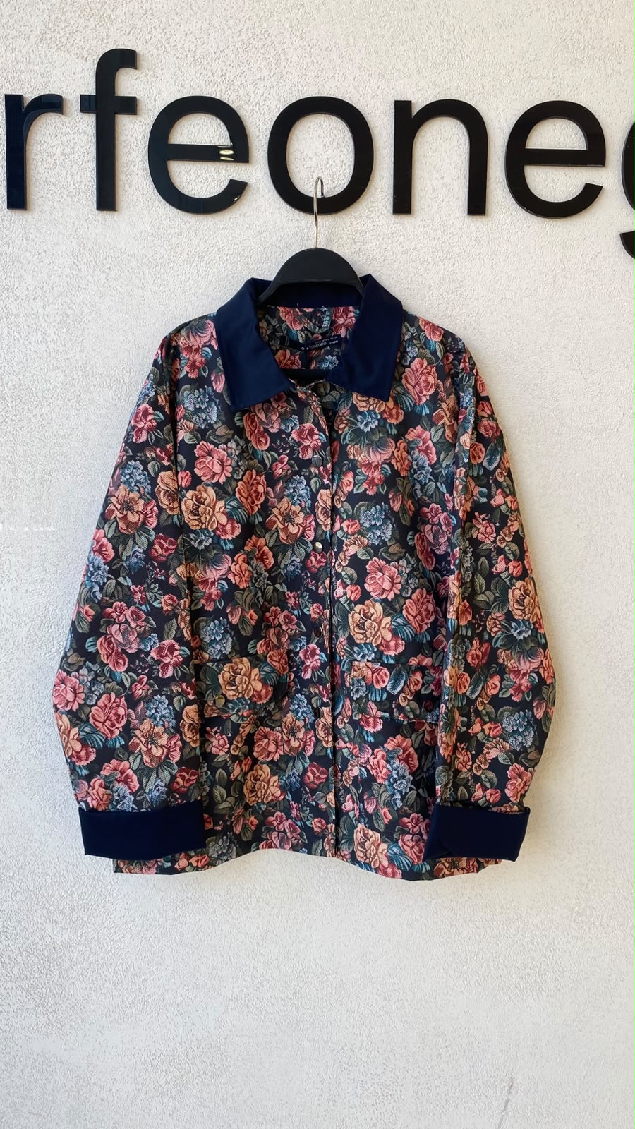 Toptan Kadın Lacivert Gül Desenli Oversize Ceket Çıtçıtlı
