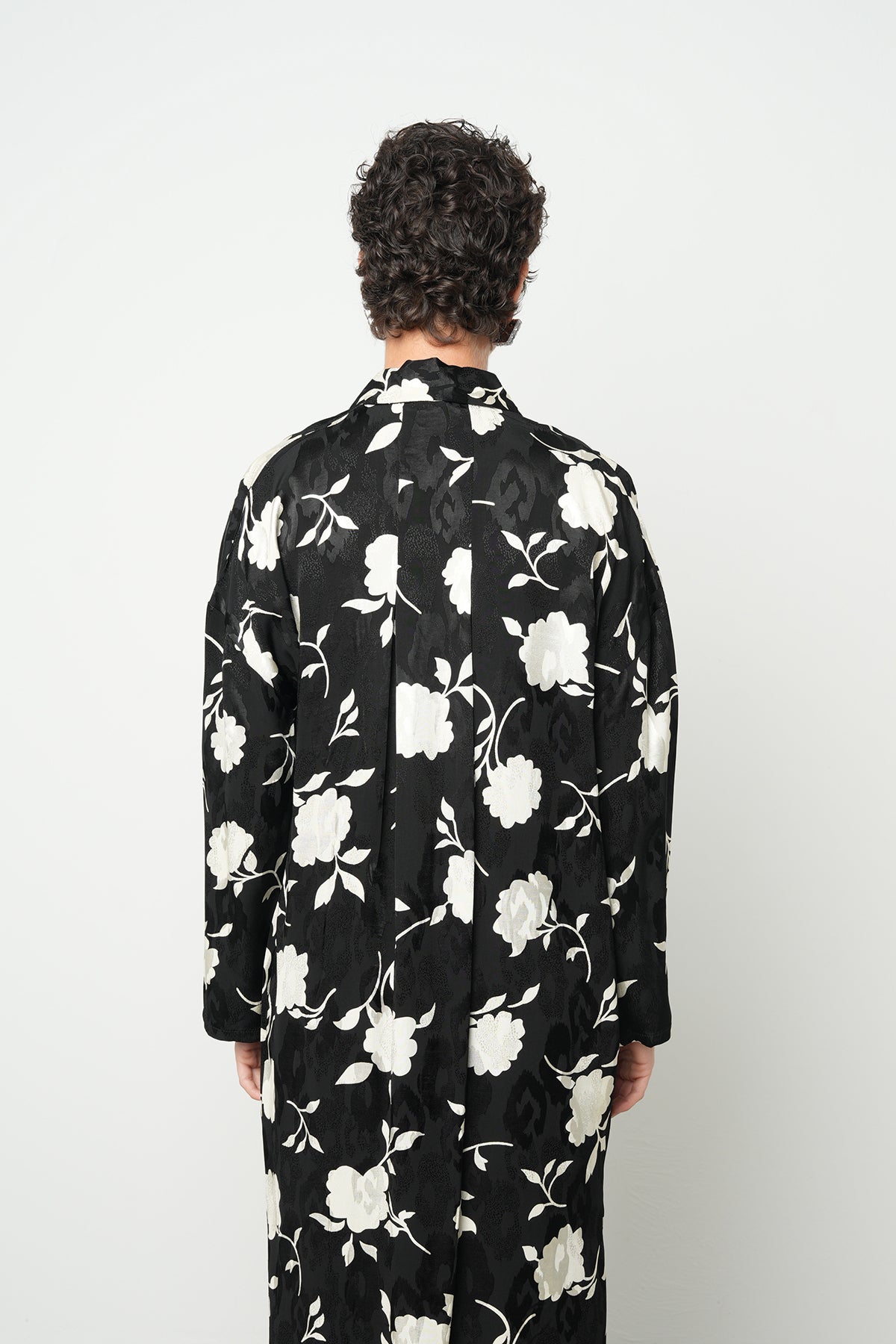 Orfeonegro Siyah-Beyaz Çiçek Desenli Uzun Tunik Gömlek