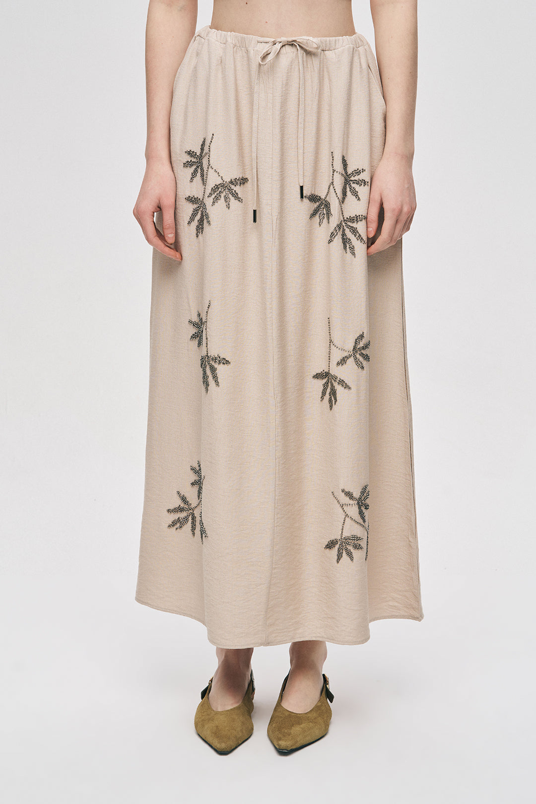 Orfeonegro Açık Bej Yaprak Nakışlı Beli Bağcıklı Uzun Maxi Etek