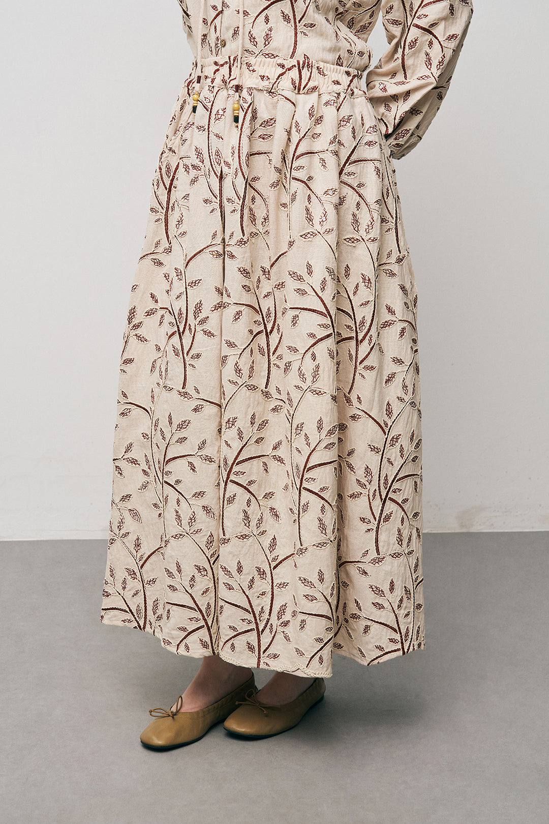 Otantik Desenli Tiril Tiril Yazlık Bordo Etek