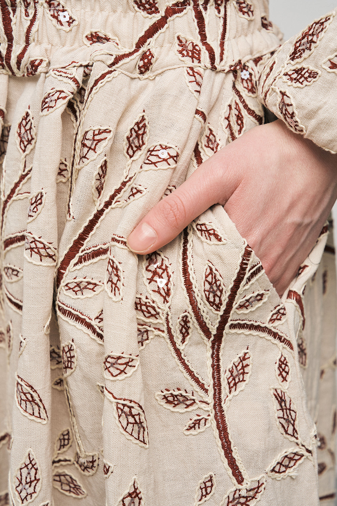 Otantik Desenli Tiril Tiril Yazlık Bordo Etek